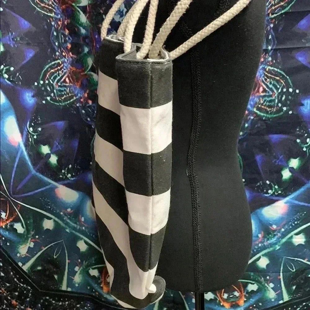 Designer Custom art the clown terrifier White Striped Tote Bag Size ONE SIZE - 6 Thumbnail