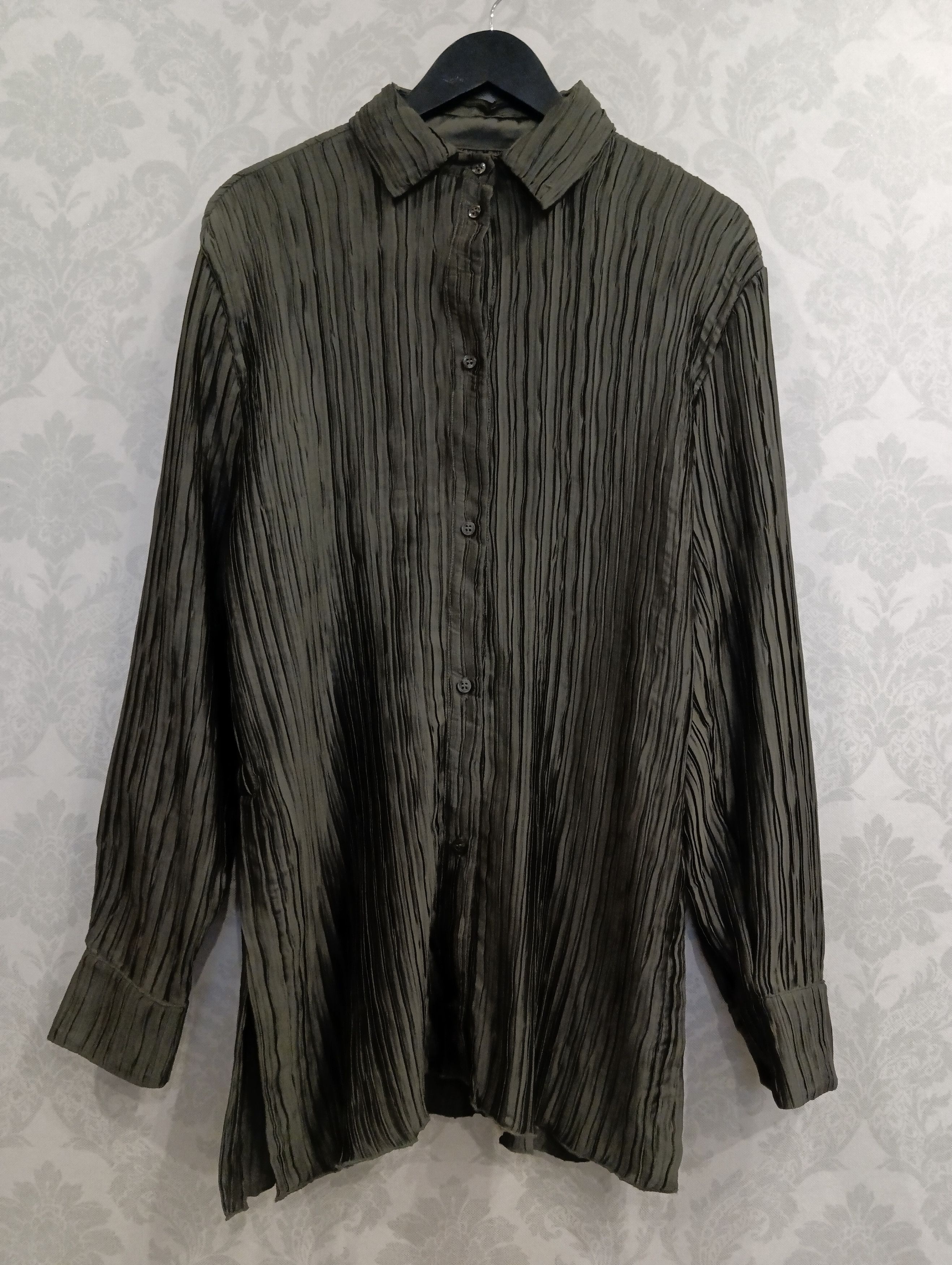 16Arlington 16Arlington Marley Plisse Satin Shirt Khaki size 12 Size L / US 10 / IT 46 - 5 Thumbnail