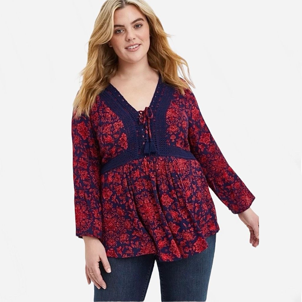 Other Torrid Navy Blue & Red Embroidered Crinkle Gauze Babydoll To Size L / US 10 / IT 46 - 1 Thumbnail