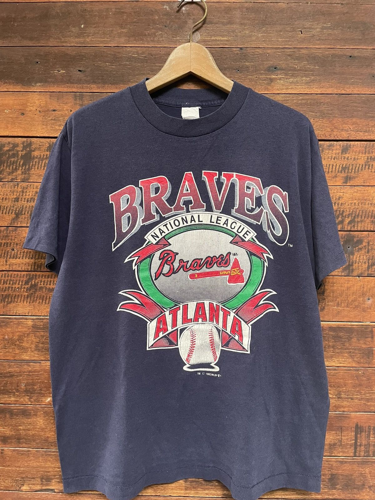 Vintage 90s Atlanta Braves national league L Shirt