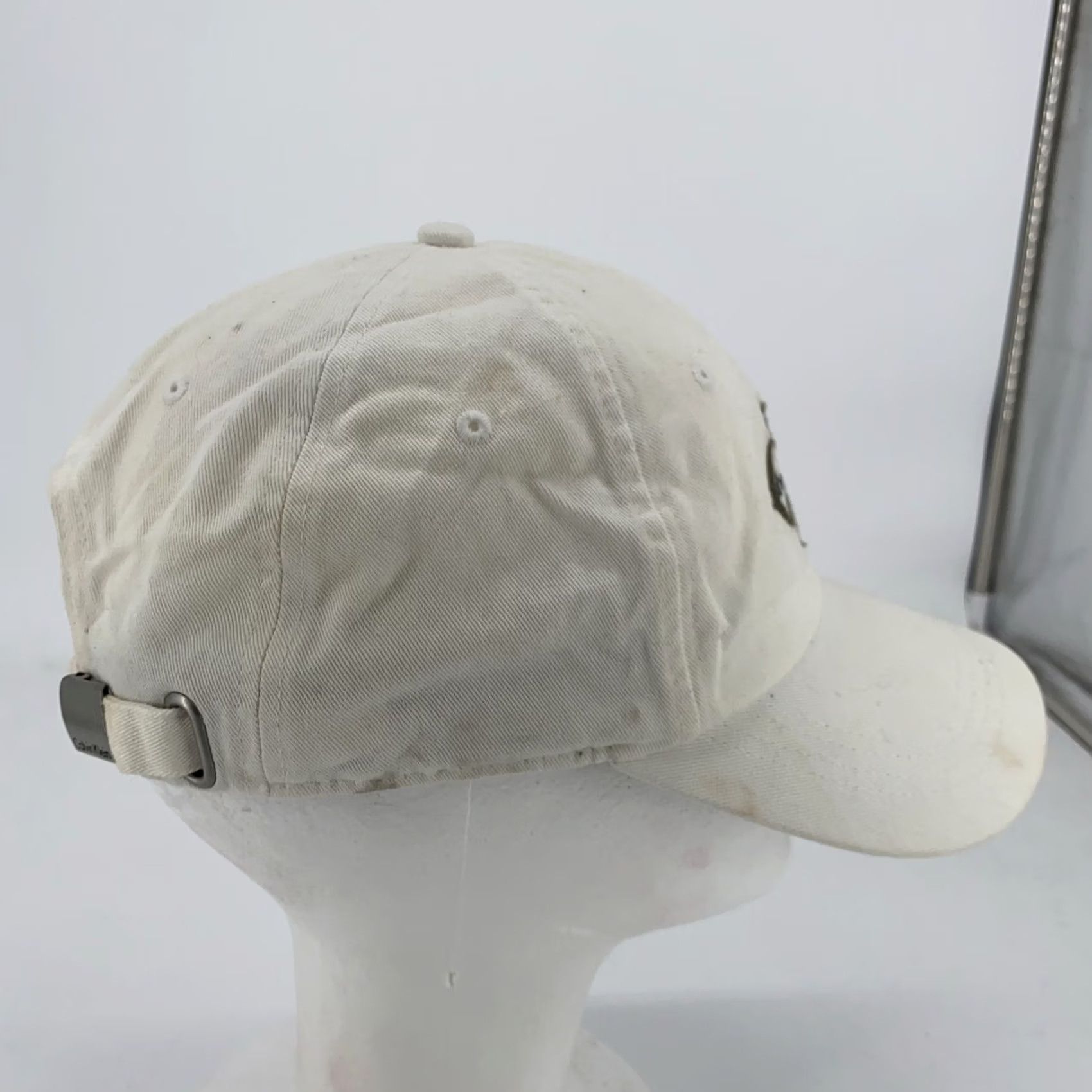 Calvin Klein Calvin Klein Hat Cap Strap Back One Size White Embroidered Mens Casual Cap Baseball Cap Size ONE SIZE - 2 Thumbnail