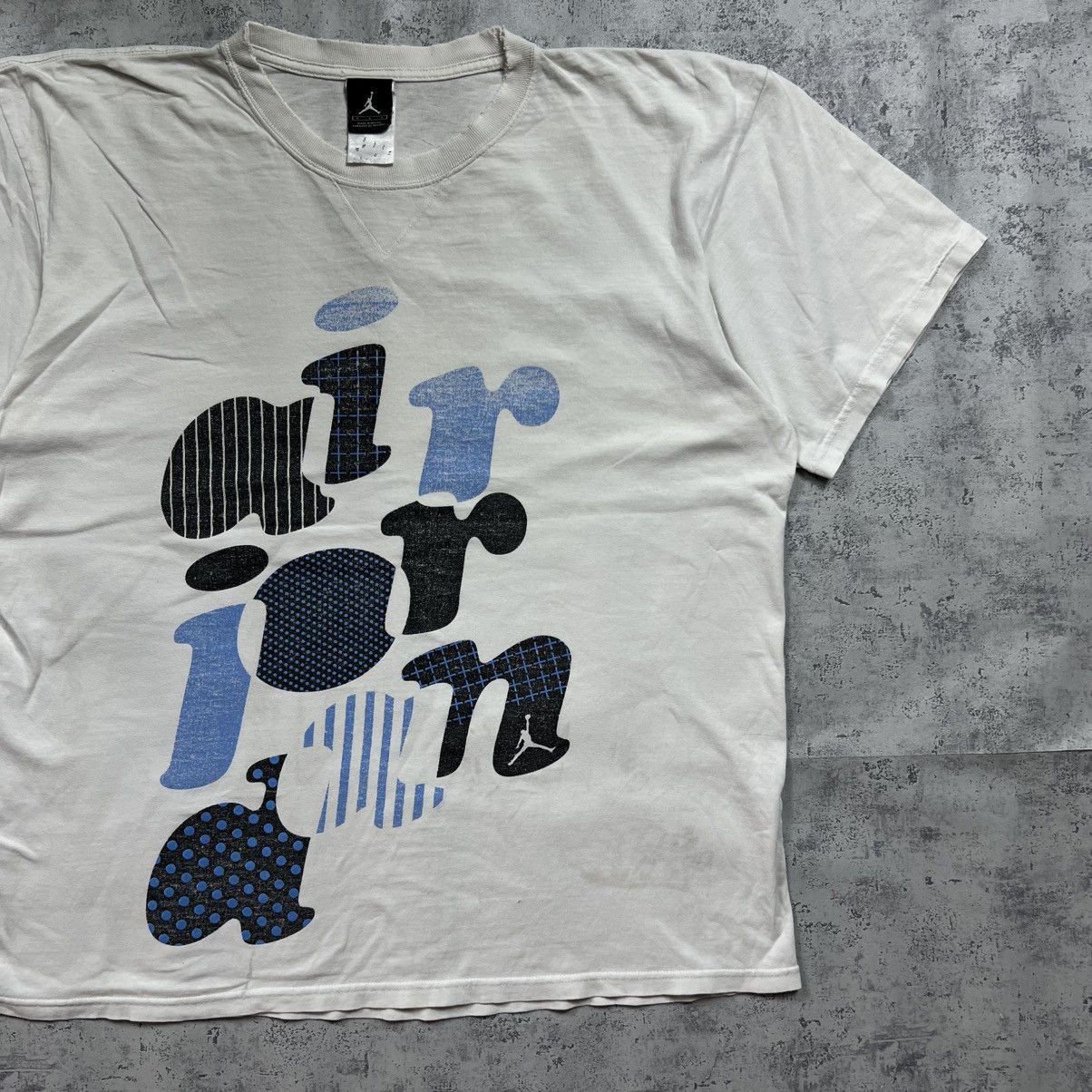 Nike 90s NIKE AIR JORDAN VINTAGE Y2K DISTRESSED RETRO TEE T-SHIRT Size US L / EU 52-54 / 3 - 3 Thumbnail