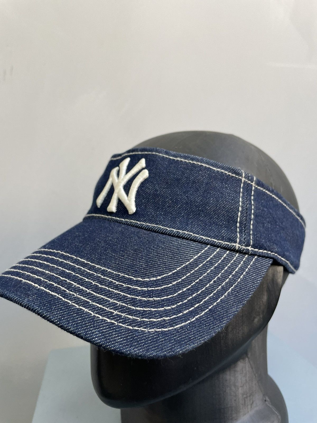 New York Yankees × Vintage VINTAGE NEW YORK YANKEES HAT CAP Y2K VISOR HYPE Size ONE SIZE - 5 Thumbnail