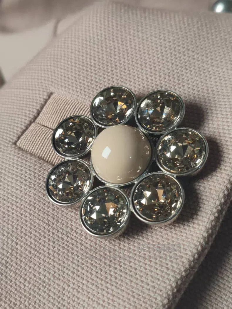 Louis Vuitton Louis Vuitton Drill button coat Size XS / US 0-2 / IT 36-38 - 3 Thumbnail