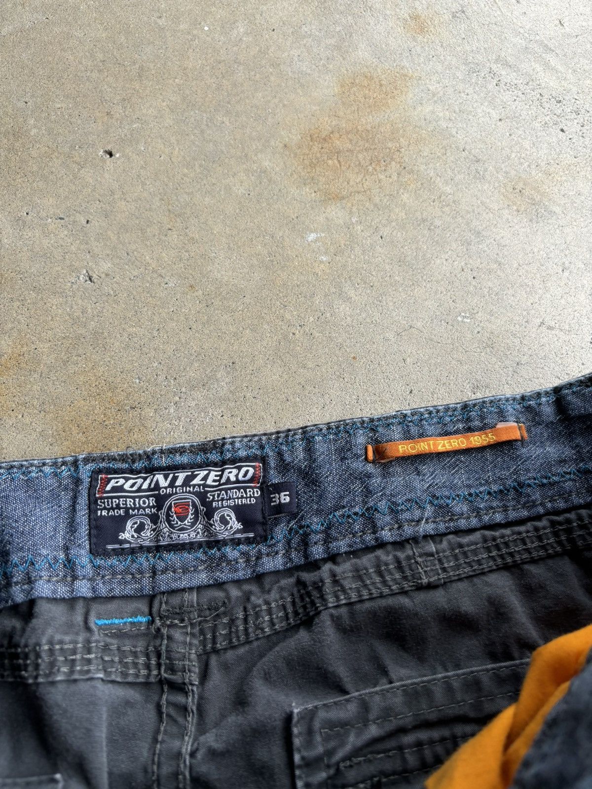 Point Zero × Vintage Crazy Vintage Point Zero Grey Cargo Shorts Cargo Shorts Size US 34 / EU 50 - 5 Thumbnail