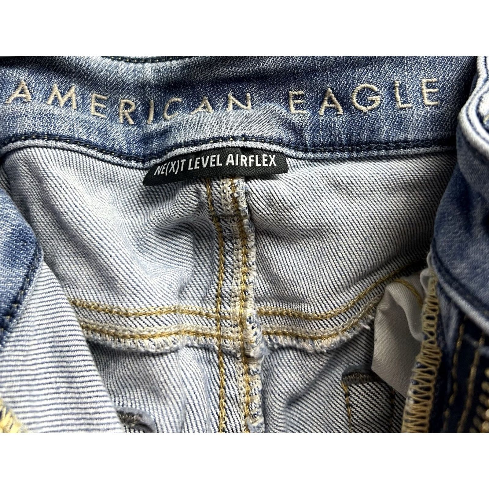 American Eagle Outfitters American Eagle Outfitters Jeans 30x30 AirFlex Distressed Light Wash Straight Mens 30 Slim Blue Denim 5-Pocket Belt Loops Logo jeans Size US 30 / EU 46 - 2 Thumbnail
