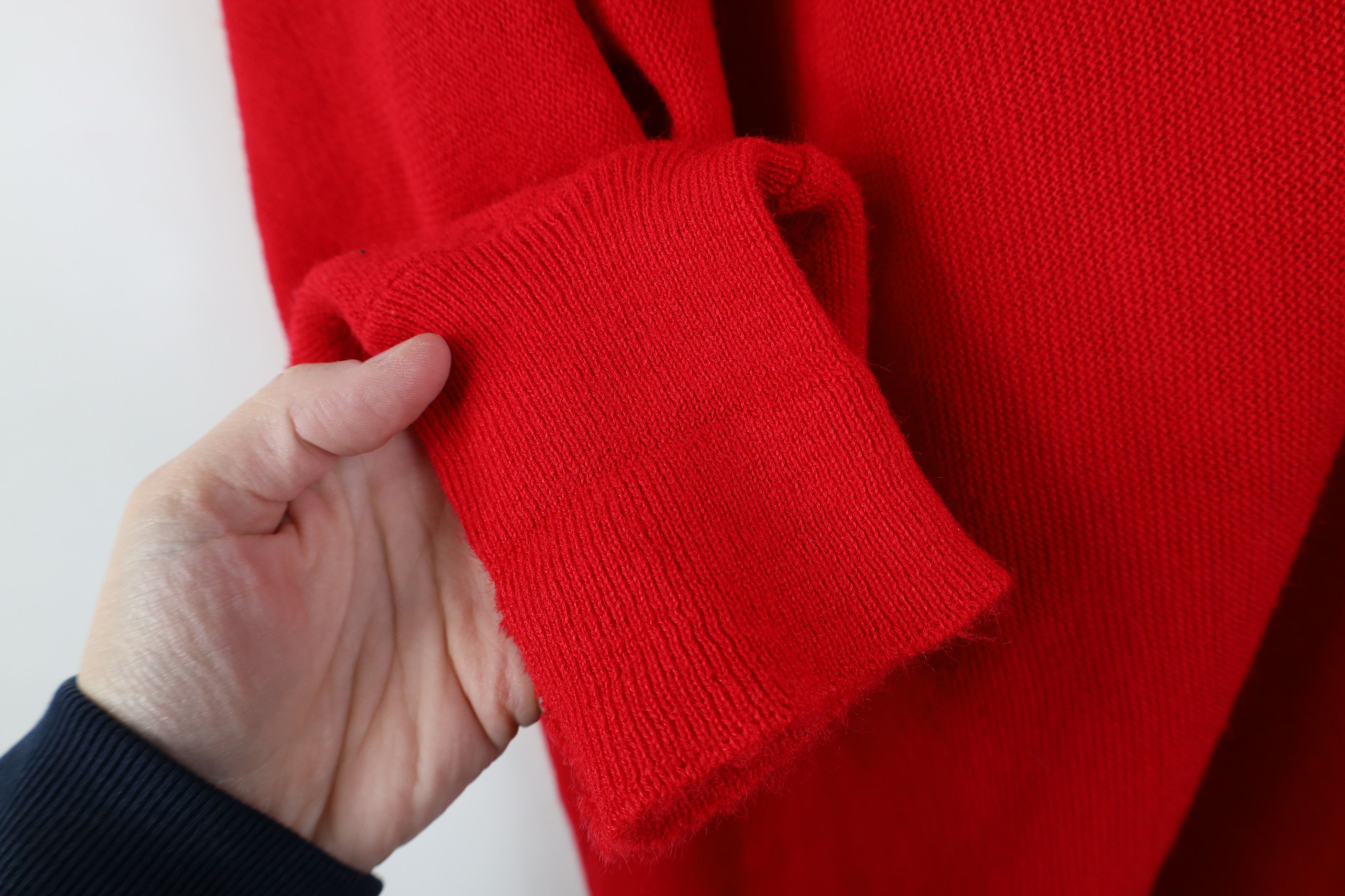 Vintage Vintage 70s Streetwear Knit V-Neck Sweater Red Acrylic USA Size US L / EU 52-54 / 3 - 7 Thumbnail