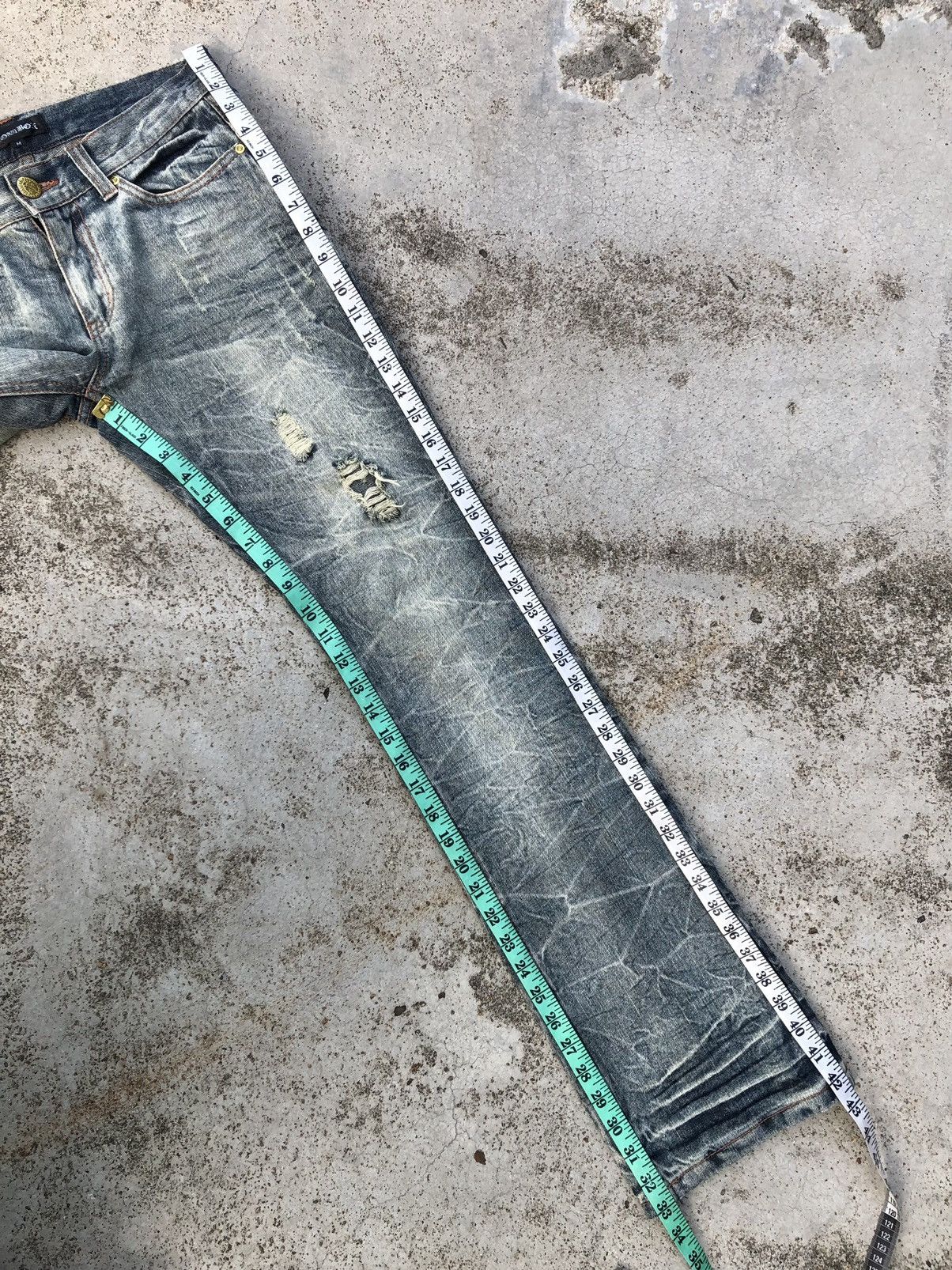 Japanese Brand FLARED LOWBOX DISTRESSED JEANS Size US 30 / EU 46 - 9 Thumbnail