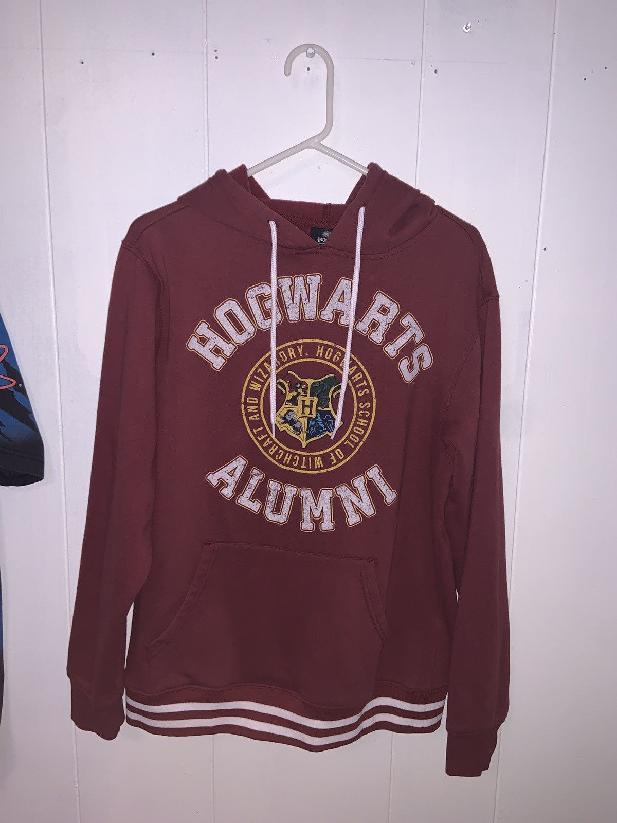 Other Unisex - Harry Potter Hogwarts Alumni - Size Medium Size US M / EU 48-50 / 2 - 6 Thumbnail