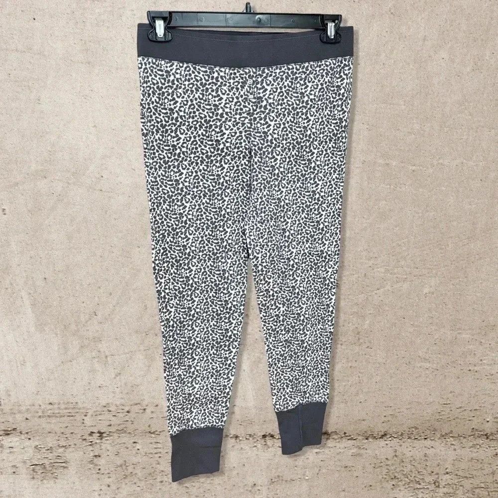 Victoria's Secret Victoria’s Secret Animal Print Pants Size 31" - 1 Thumbnail
