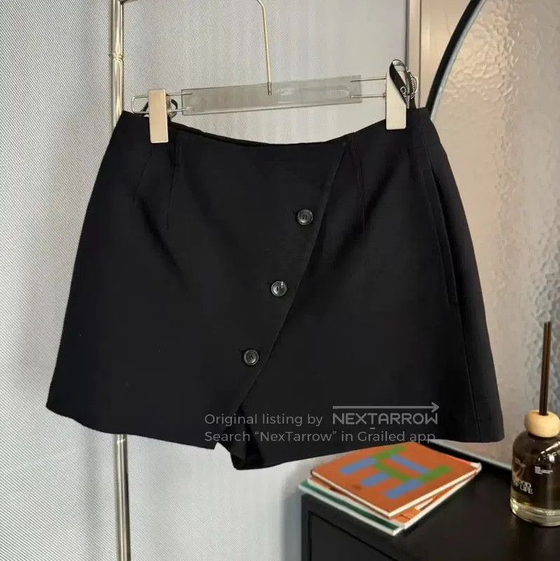 Dior Dior Black Silk Women’s Shorts . Size 23" - 1 Thumbnail
