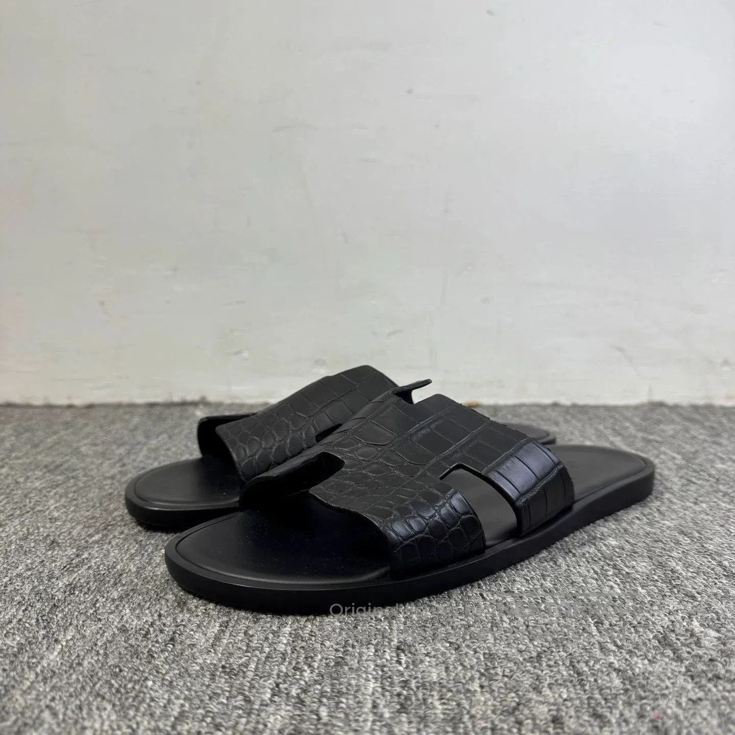Hermes Hermes Crocodile Leather Slippers. Size US 10 / EU 43 - 1 Thumbnail