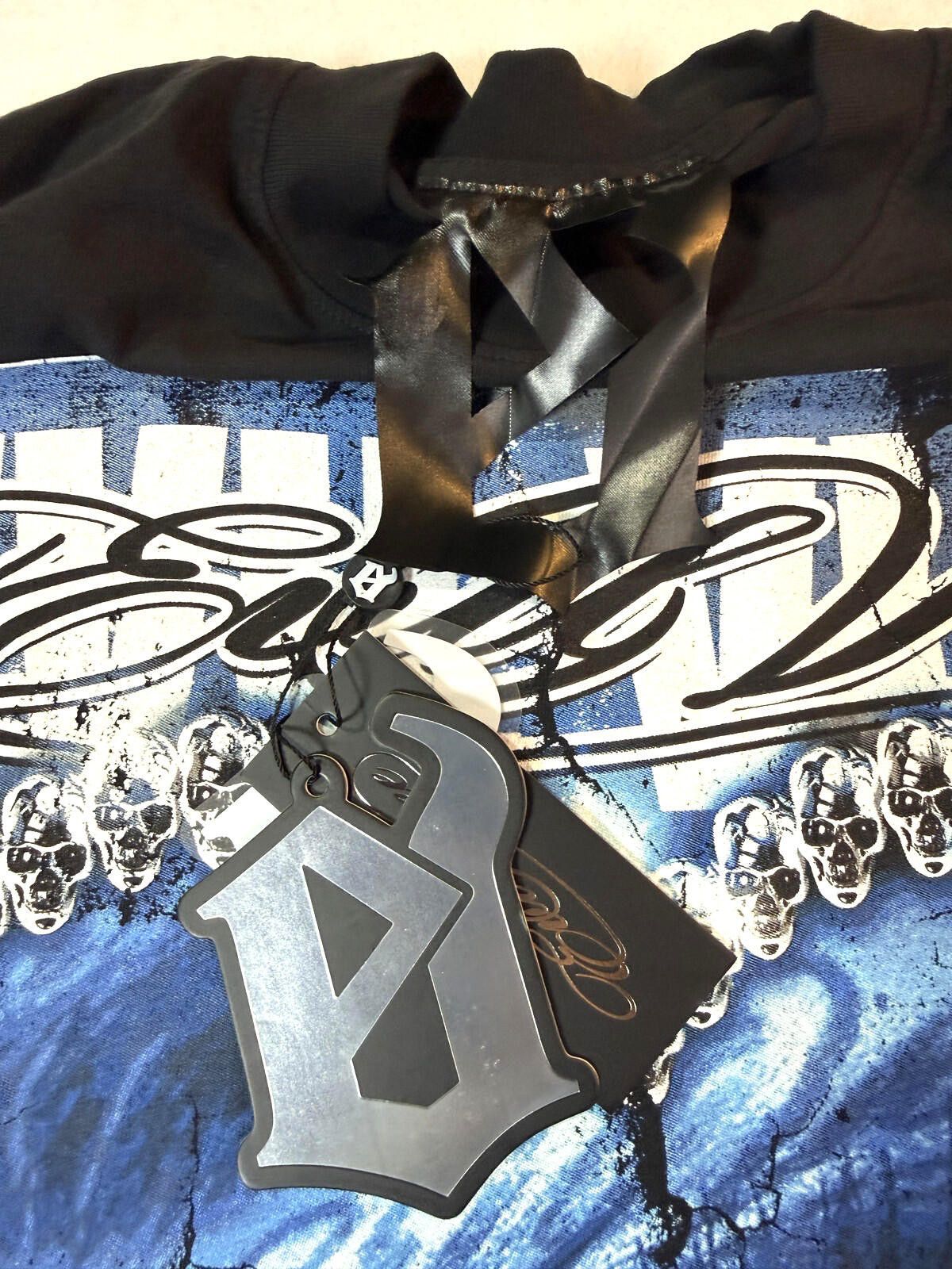 Other Evil Vice Long Sleeve TShirt Mens LG Blinged Heart Y2K Size US L / EU 52-54 / 3 - 4 Thumbnail