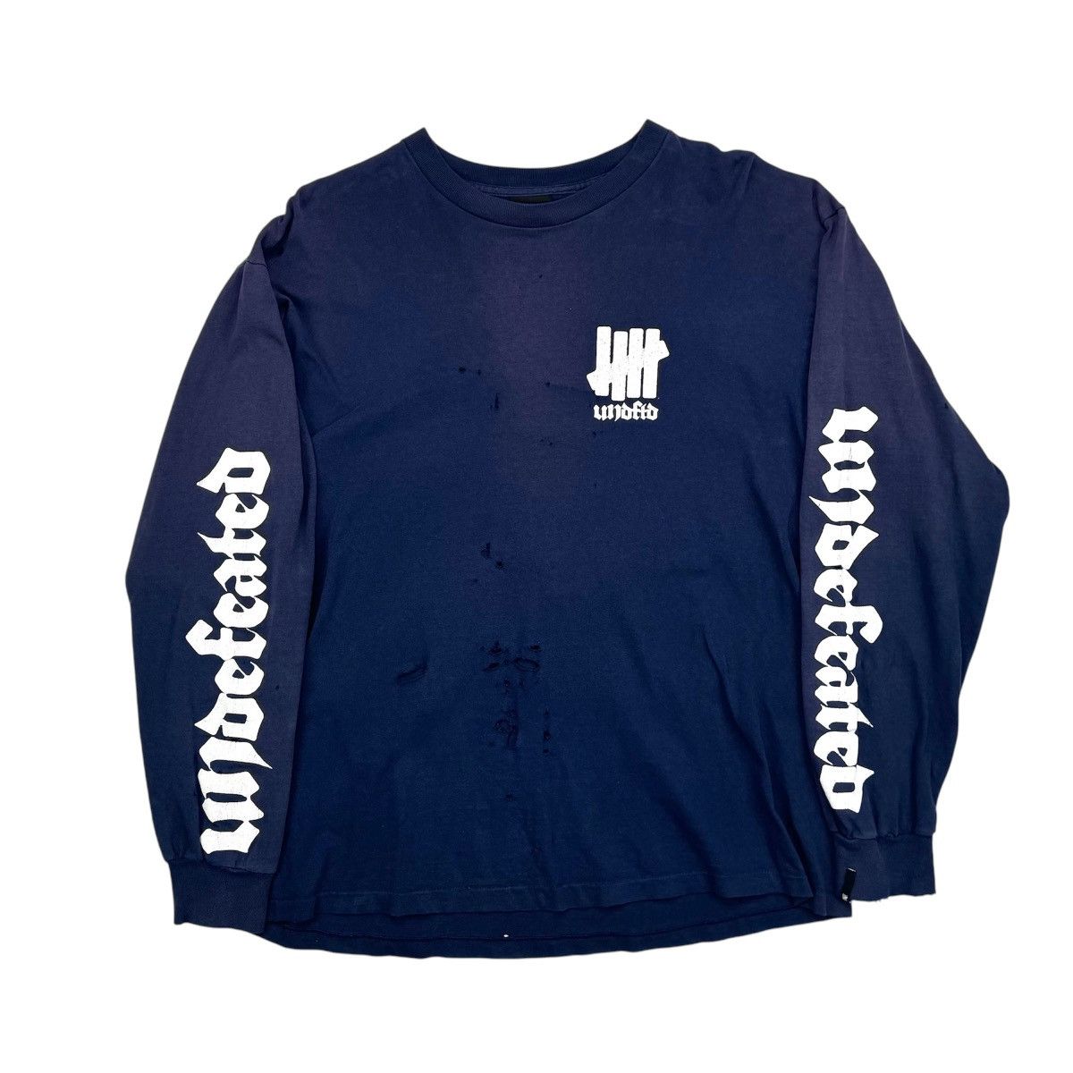 Vintage VINTAGE THRASHED FADED UNDEFEATED LONG-SLEEVE T-SHIRT Size US XL / EU 56 / 4 - 2 Thumbnail