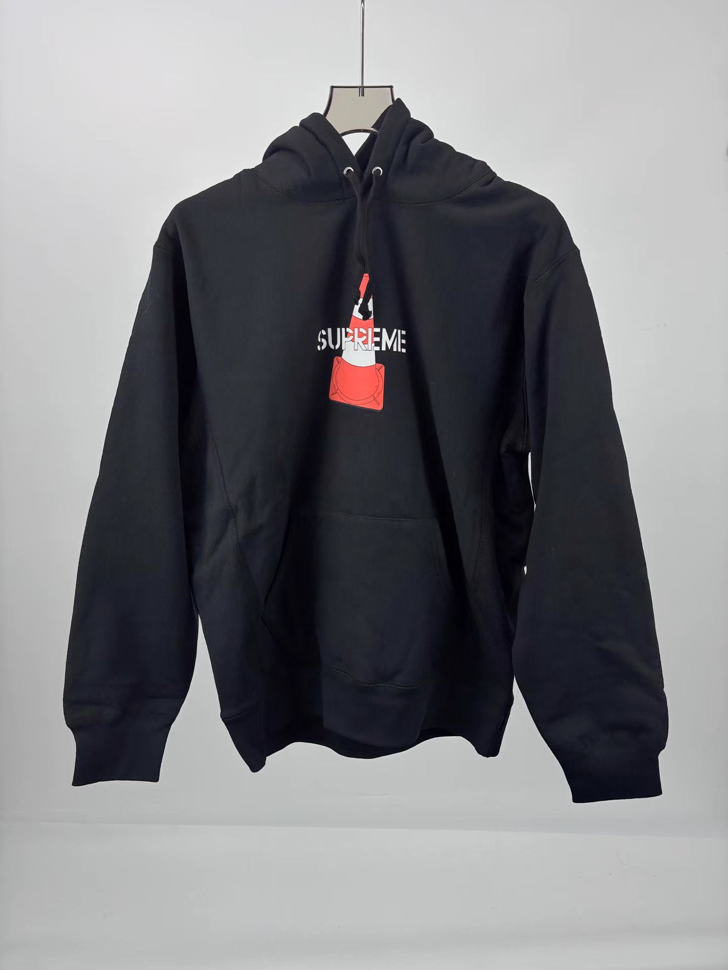 Supreme SUPREME Barricade Print Hoodie Size US L / EU 52-54 / 3 - 1 Thumbnail
