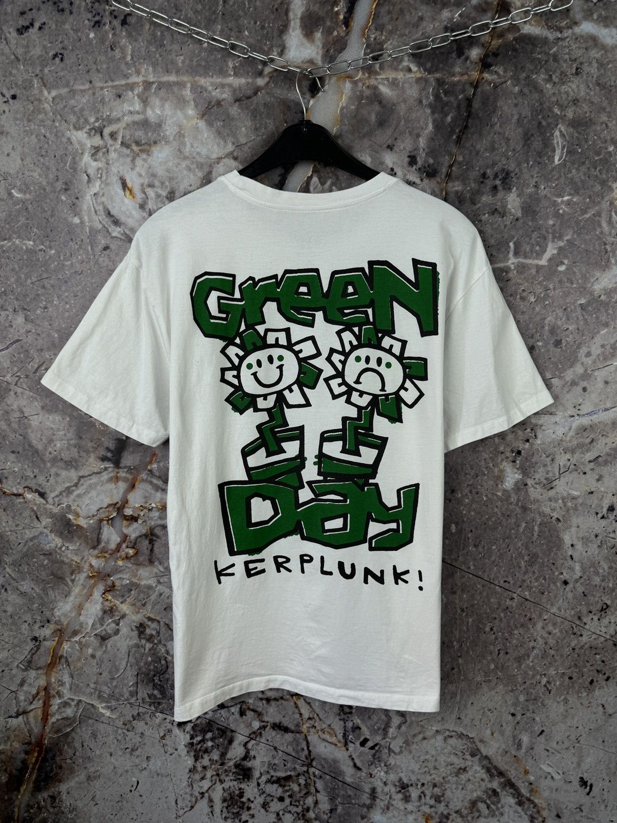 Band Tees Men’s Green Day Kerplunk T-Shirt Band Size Medium Size US M / EU 48-50 / 2 - 9 Thumbnail