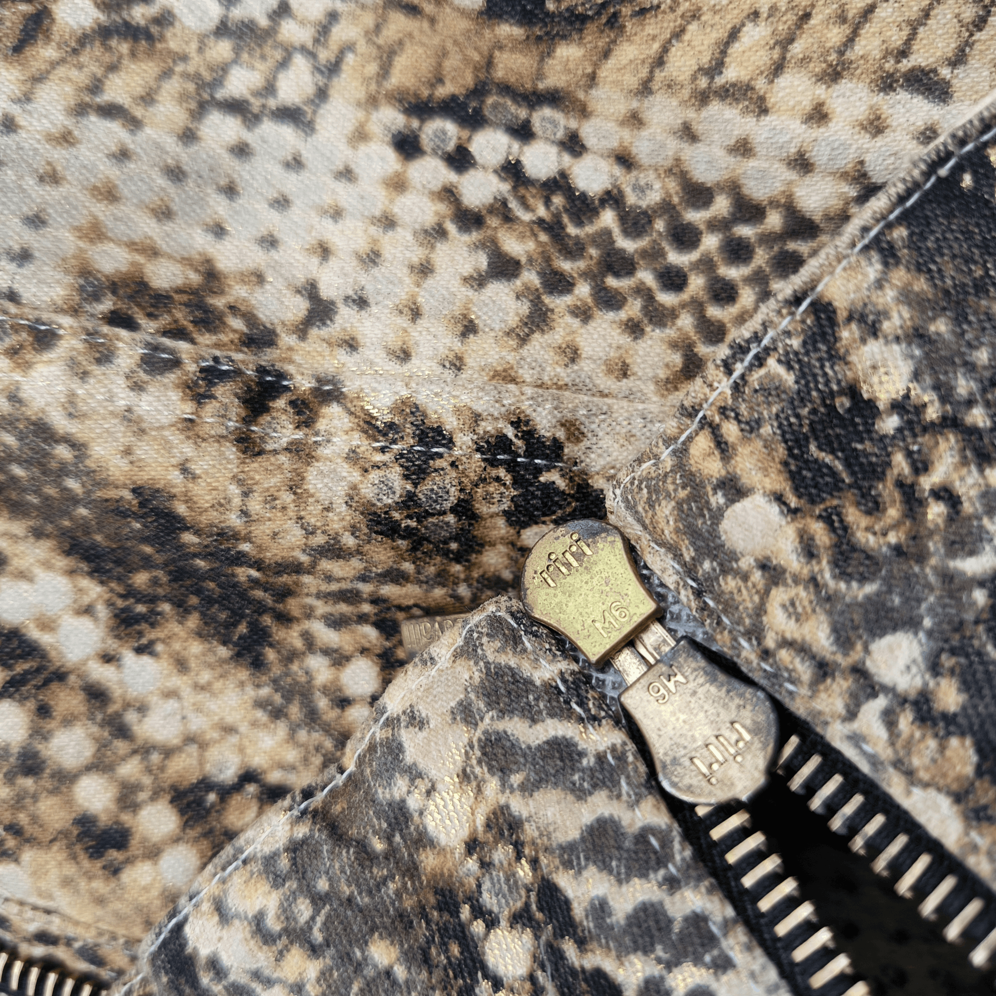 Roberto Cavalli Rare Vintage Roberto Cavalli Snake Pattern Biker Jacket Size XL / US 12-14 / IT 48-50 - 7 Thumbnail