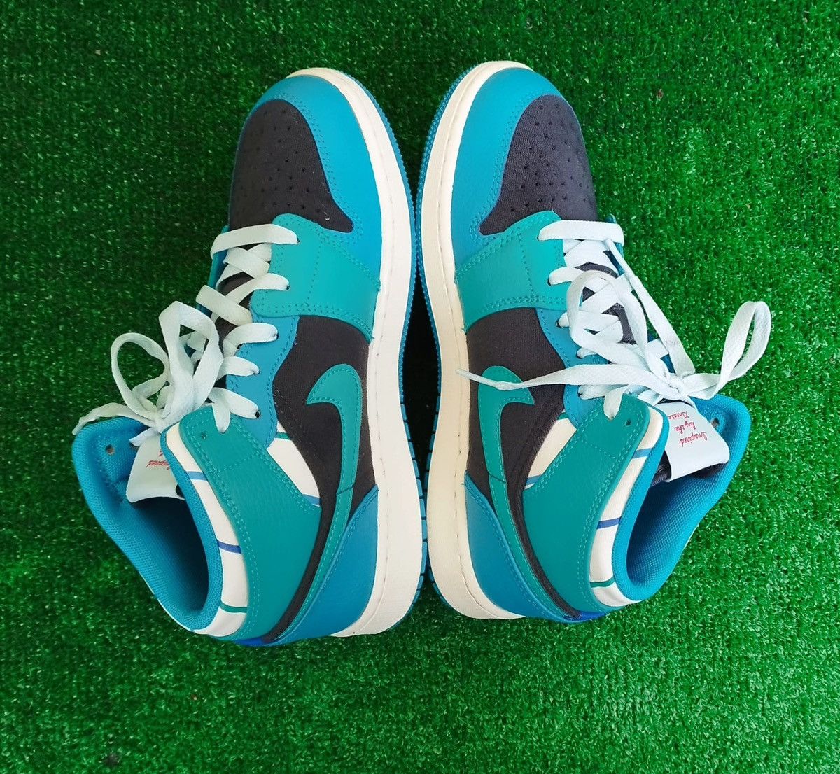 Jordan Brand Air Jordan 1 Mid High #5,5 Size US 5.5 / IT 35.5 - 4 Thumbnail