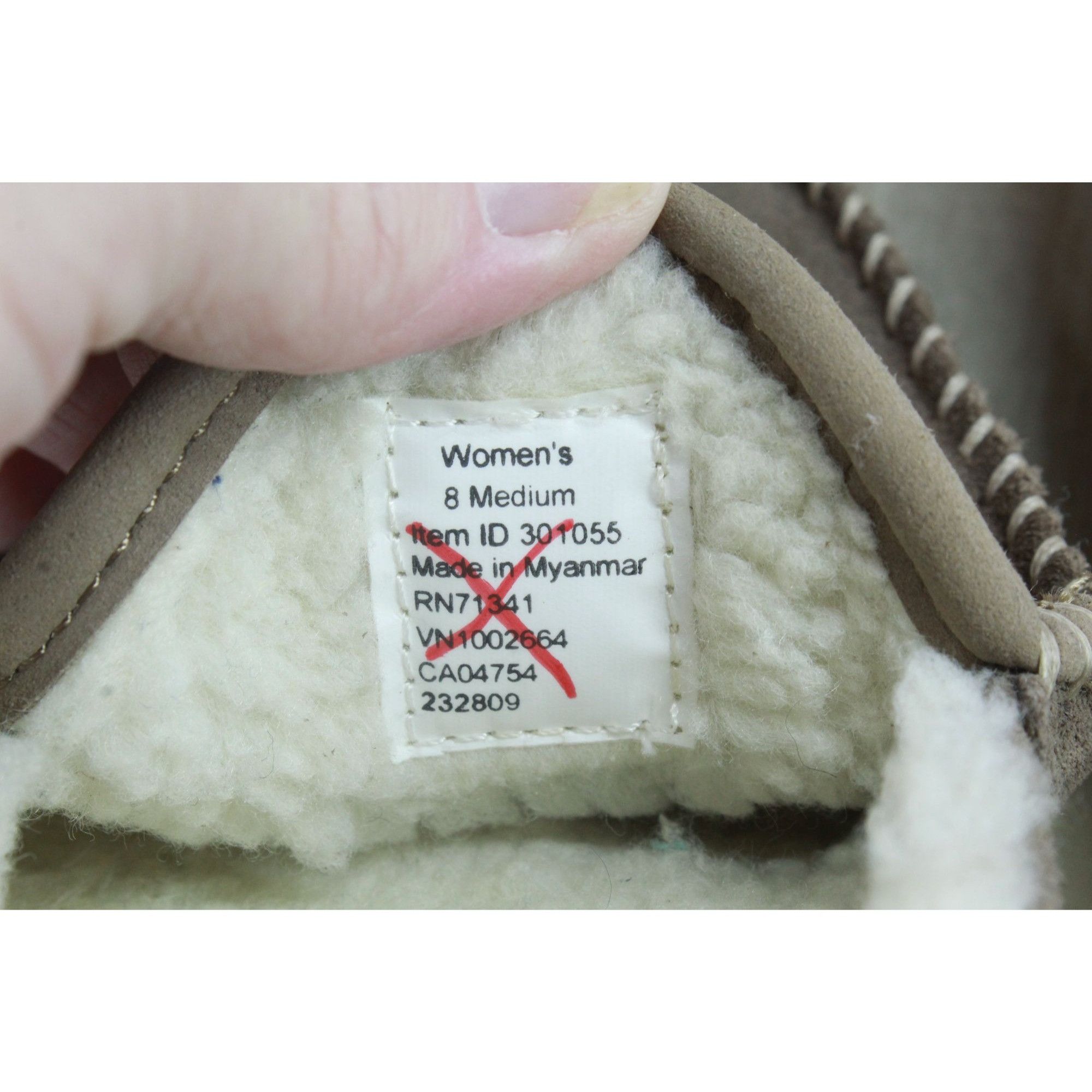 L.L. Bean LL Bean Dark Cement Suede Mountain Moc Slippers Size US 8 / IT 38 - 8 Thumbnail