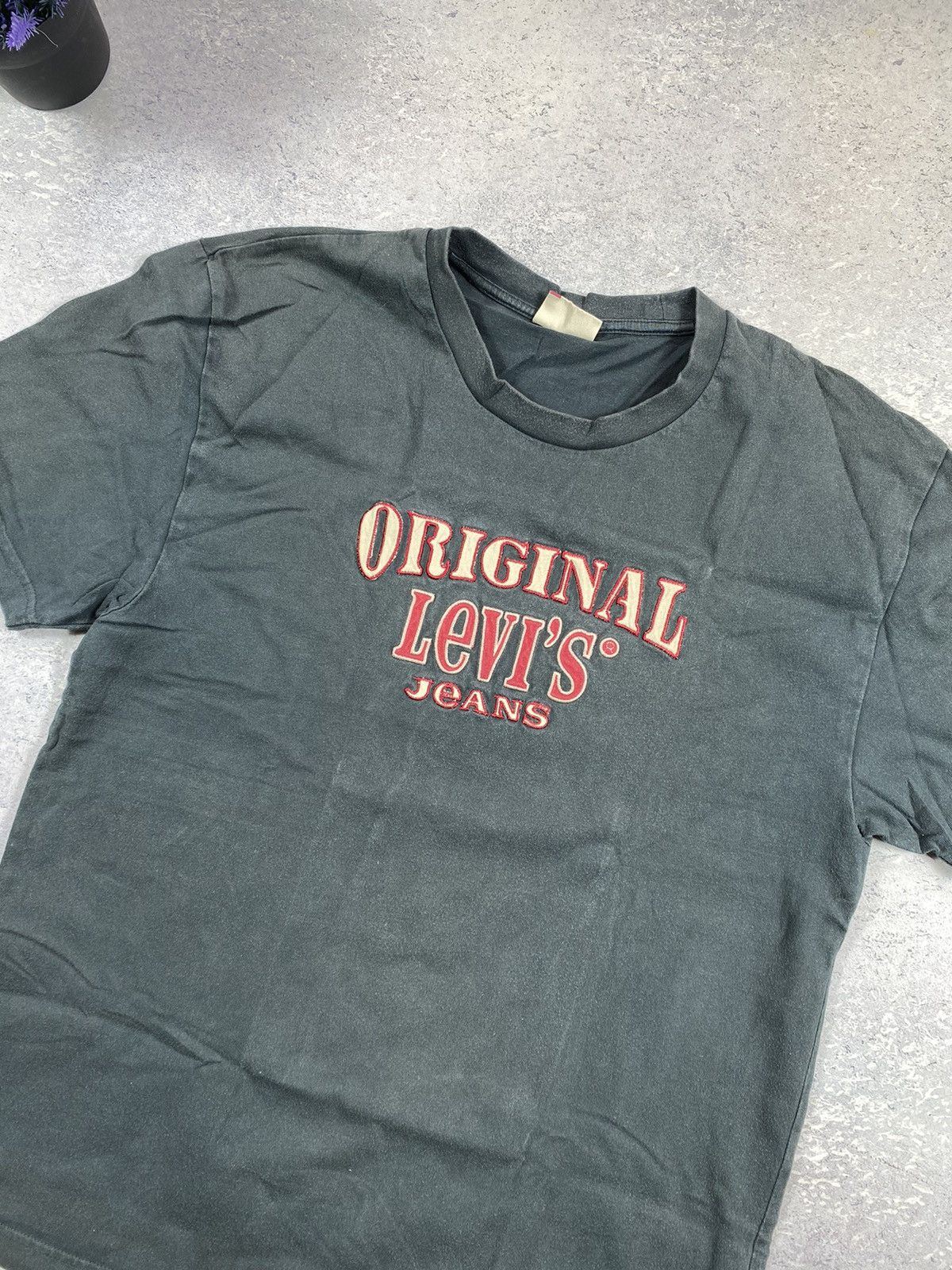 Designer × Levi's Levi’s men’s t-shirt with big centre logo size XL Size US XL / EU 56 / 4 - 4 Thumbnail
