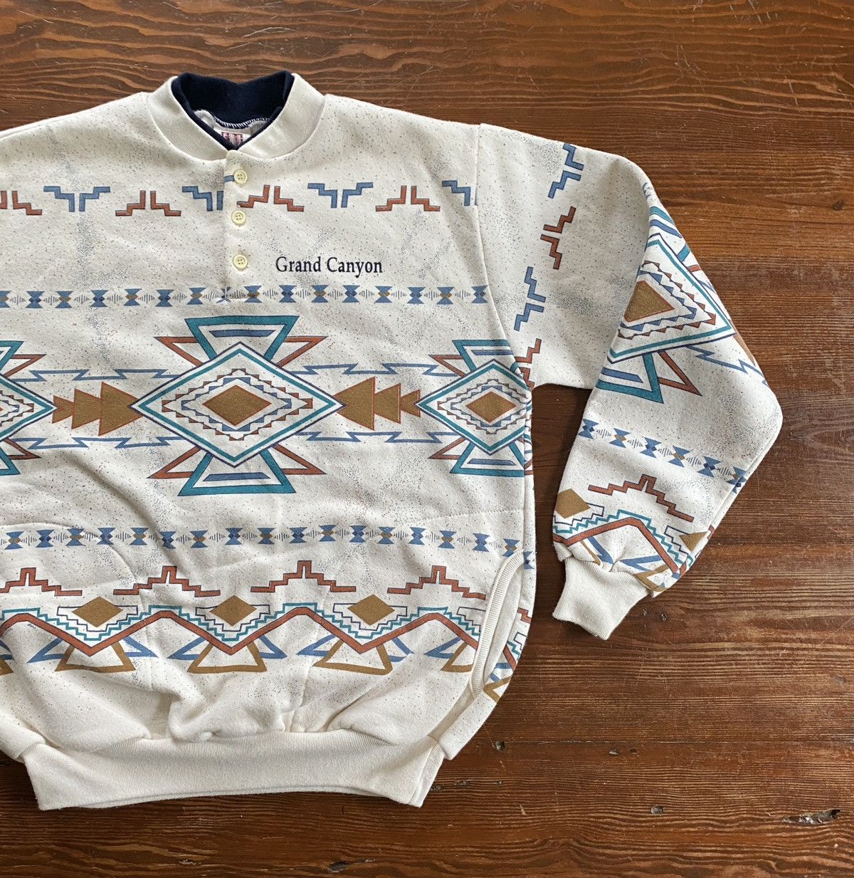 Native Vintage 90’s Grand Canyon Native Print Crewneck Sweatshirt Size US M / EU 48-50 / 2 - 1 Thumbnail