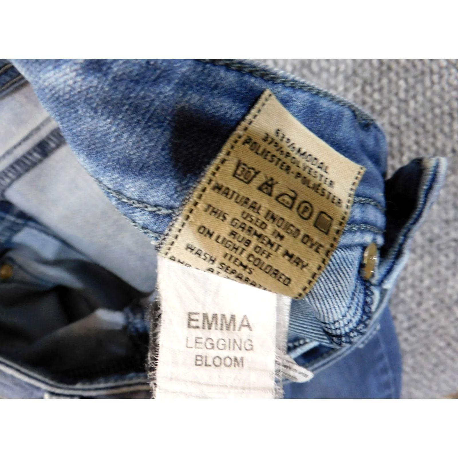 DL1961 DL1961 Jeans size 24 Womens Emma Legging Bloom Dark Wash Denim Classic Straight Zipper Stretch Regular 27in Inseam Blue 8.5-10.5 Rise Size 42" / US 20 - 5 Thumbnail