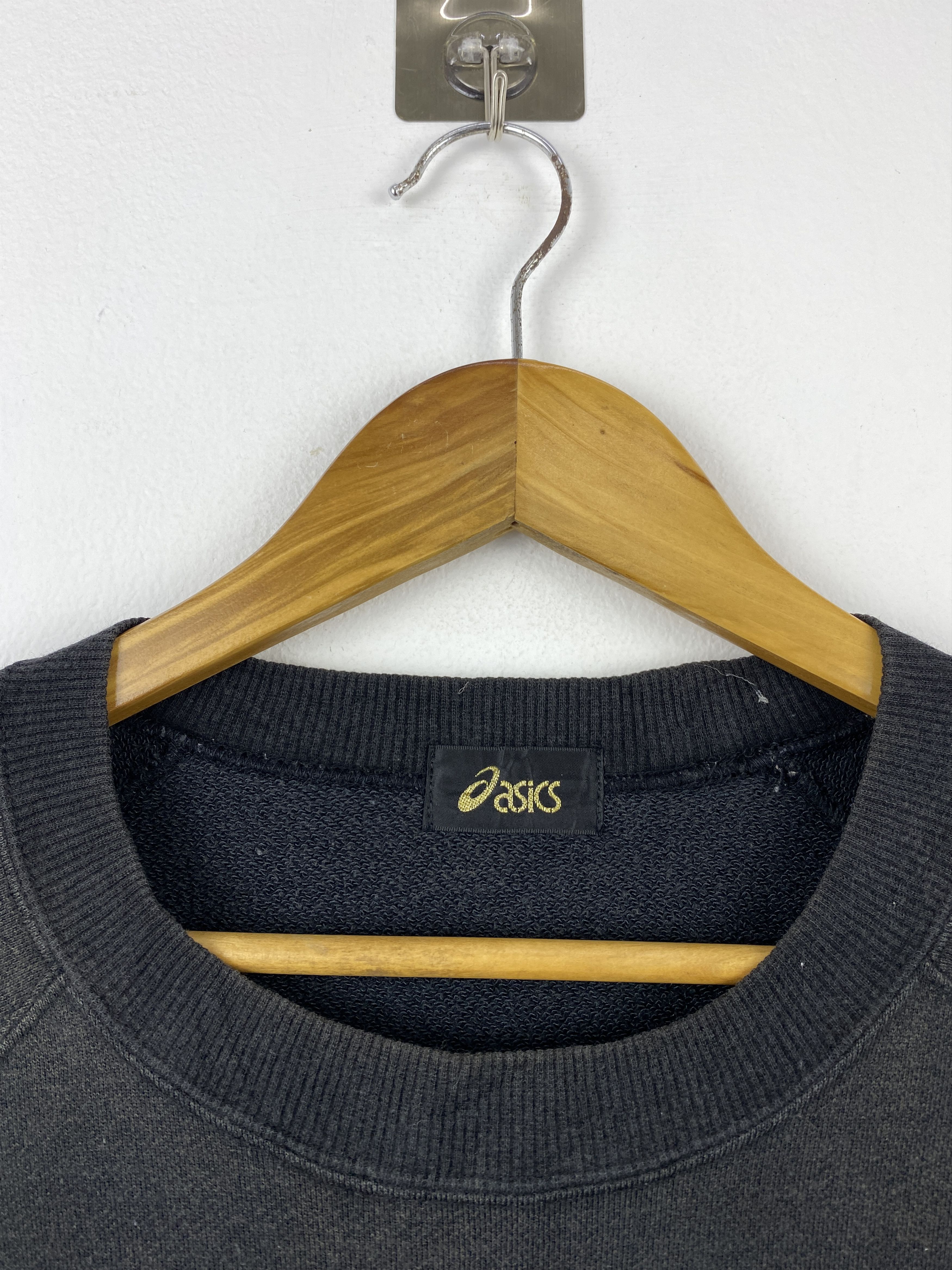 Asics Vintage Asics Haruko Volley Ball Sweatshirt SH0511 Size US XL / EU 56 / 4 - 11 Thumbnail