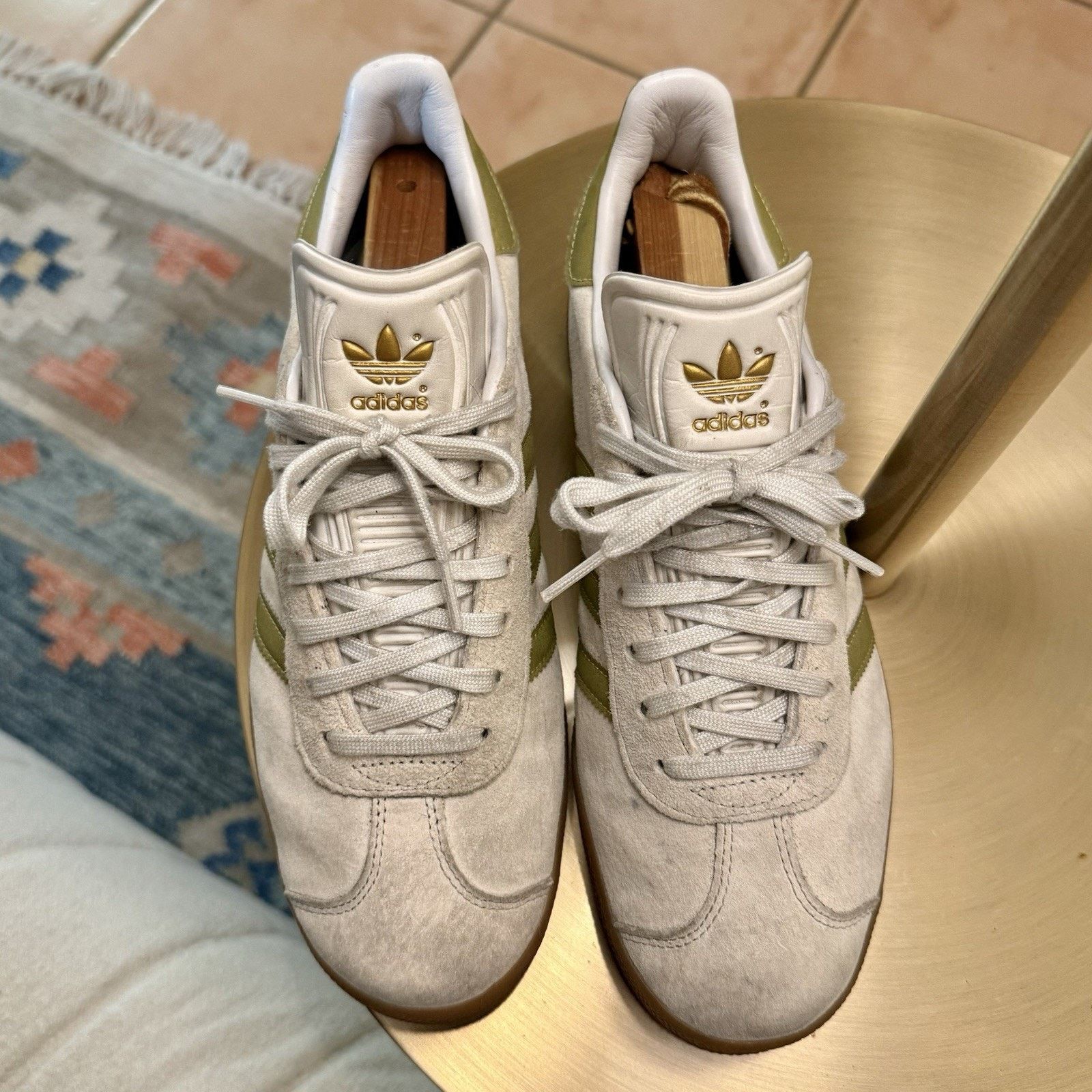 Adidas 2016 Adidas Gazelle White Gold Green Gum BB5495 Shoe Sneaker Size US 8.5 / EU 41-42 - 9 Thumbnail