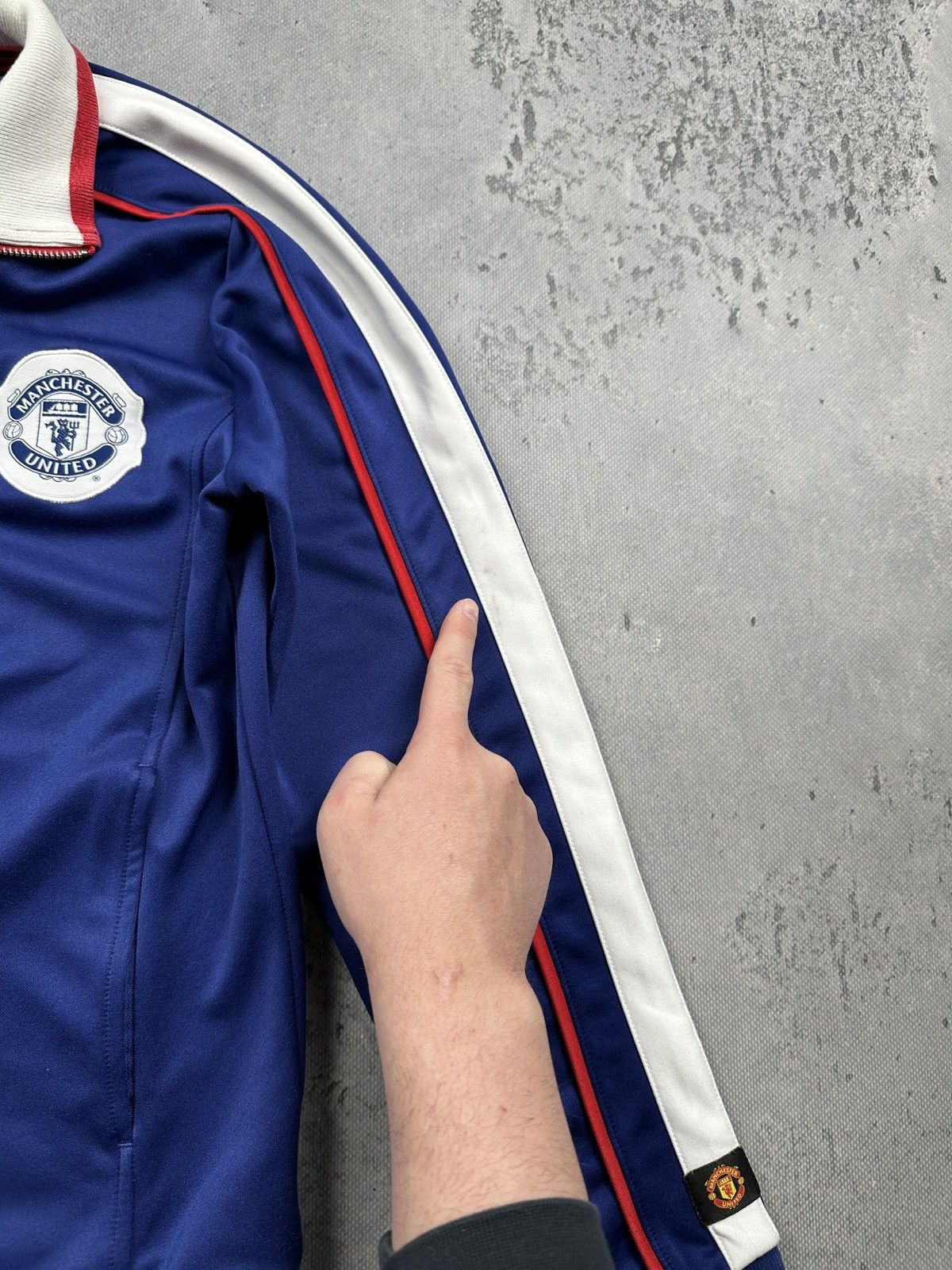 Nike Vintage Nike Manchester United Track Jacket 90s Y2K Blue M Size US M / EU 48-50 / 2 - 12 Thumbnail
