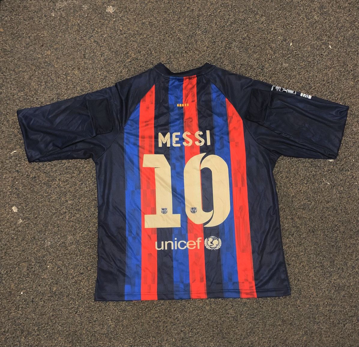 Other FC Barcelona Messi 10 Jersey Long Sleeve 2022/23 Home Size L Size US L / EU 52-54 / 3 - 1 Thumbnail