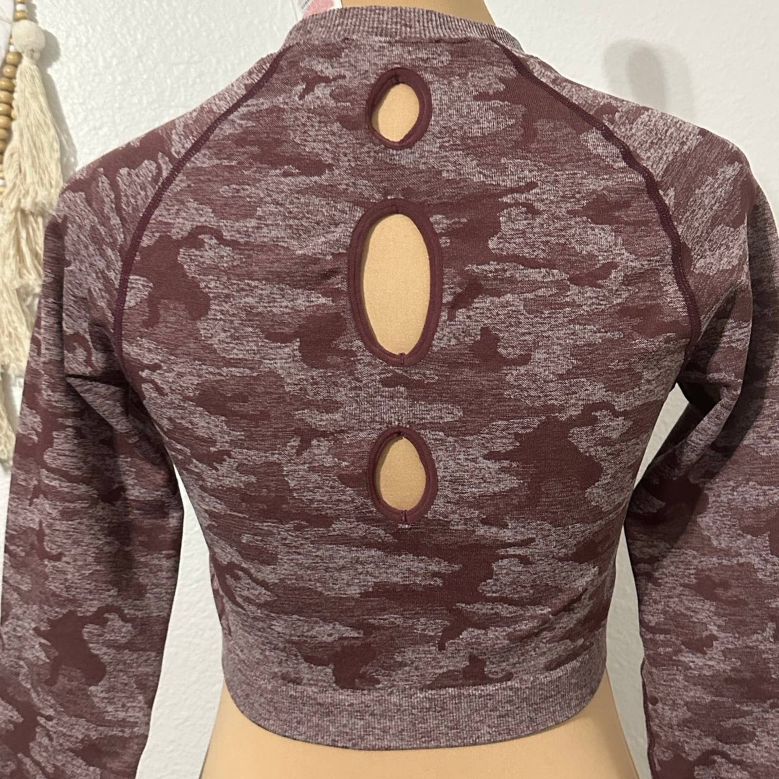Gymshark Gymshark crop long sleeve Size L / US 10 / IT 46 - 6 Thumbnail