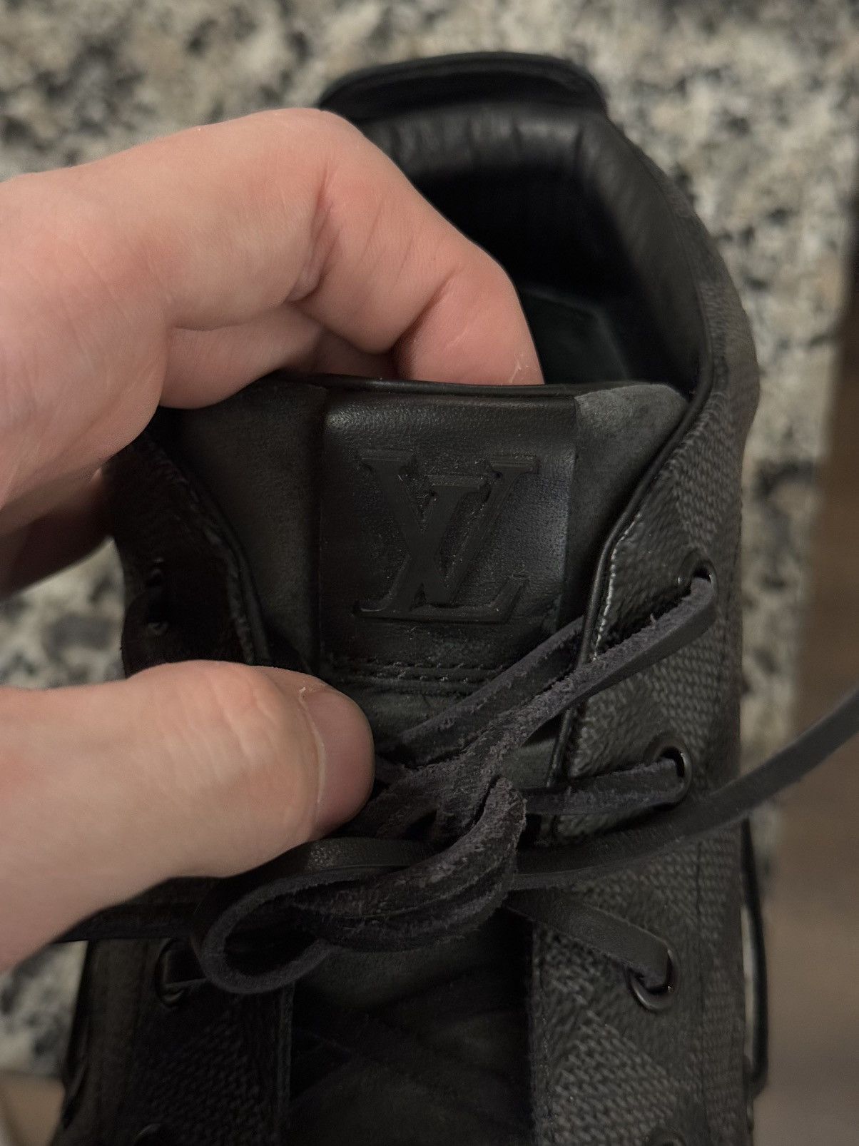 Louis Vuitton 8LV/9US Louis Vuitton Damier Black Mid Top Sneakers Size US 9 / EU 42 - 13 Thumbnail