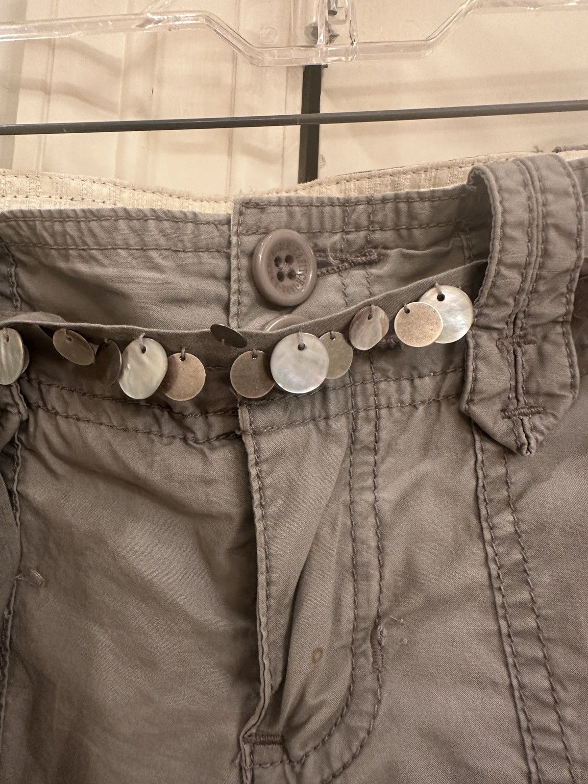 Abercrombie & Fitch Women’s Abercrombie & Fitch gray cargo-type pants, S Size 27" / US 4 / IT 40 - 4 Thumbnail