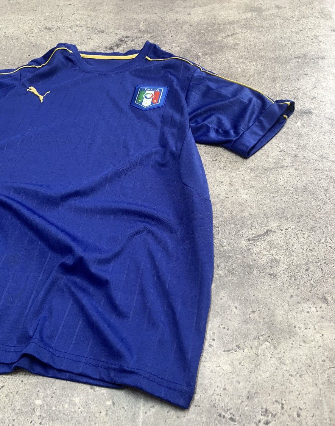 Vintage Vintage Puma Italia Home Football Shirt Soccer Jersey Size US M / EU 48-50 / 2 - 5 Thumbnail
