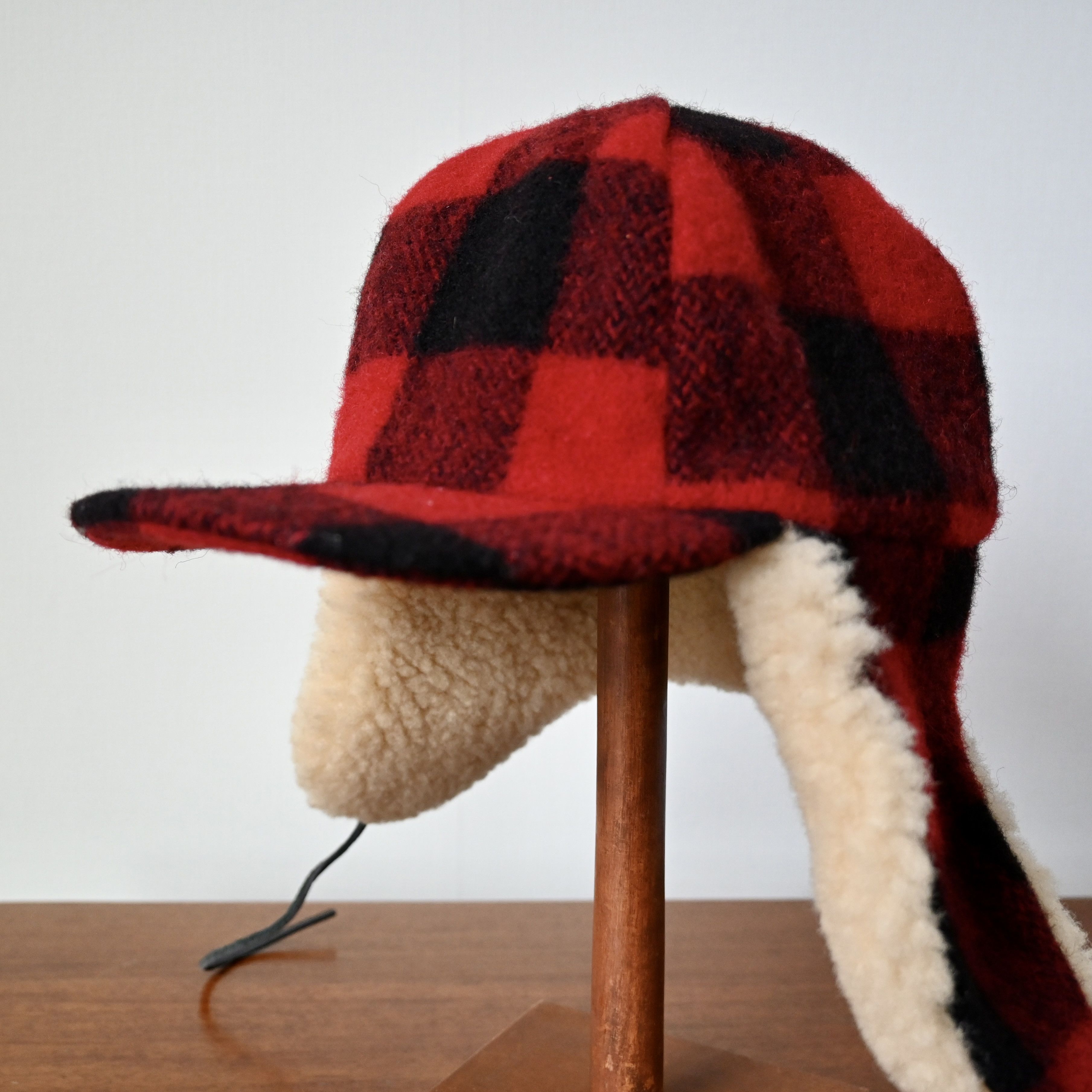 Banana Republic VTG 1990s BANANA REPUBLIC shearing earflap hat, made in USA Size ONE SIZE - 11 Thumbnail