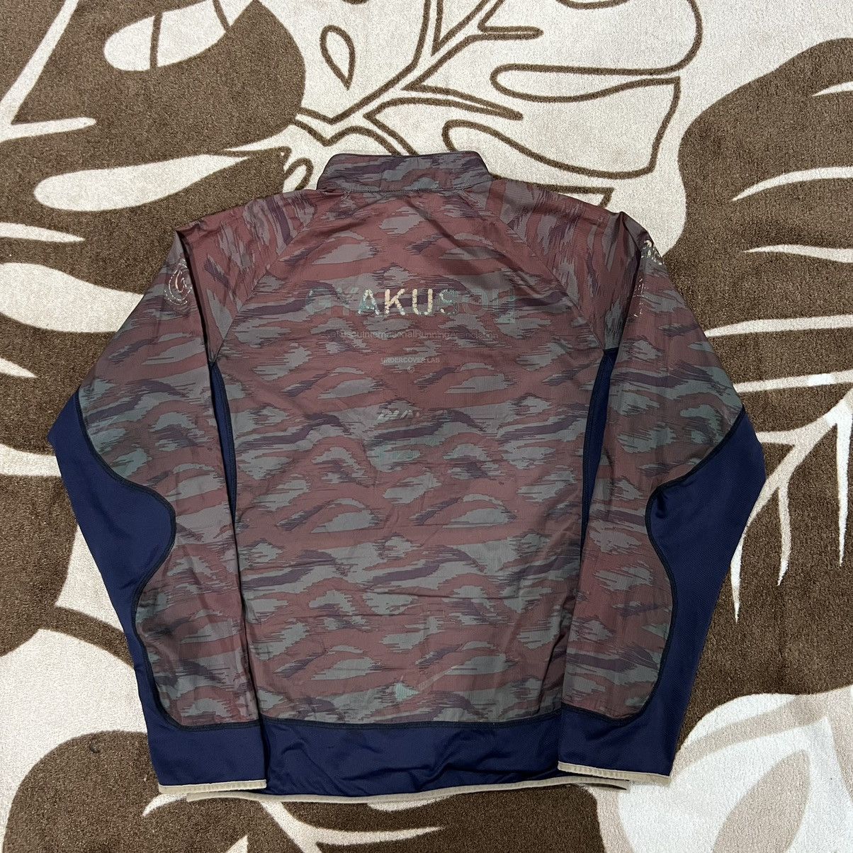 Nike × Undercover Nike Gyakusou Lightweight Racer Green Camo Jacket Size US XL / EU 56 / 4 - 2 Thumbnail