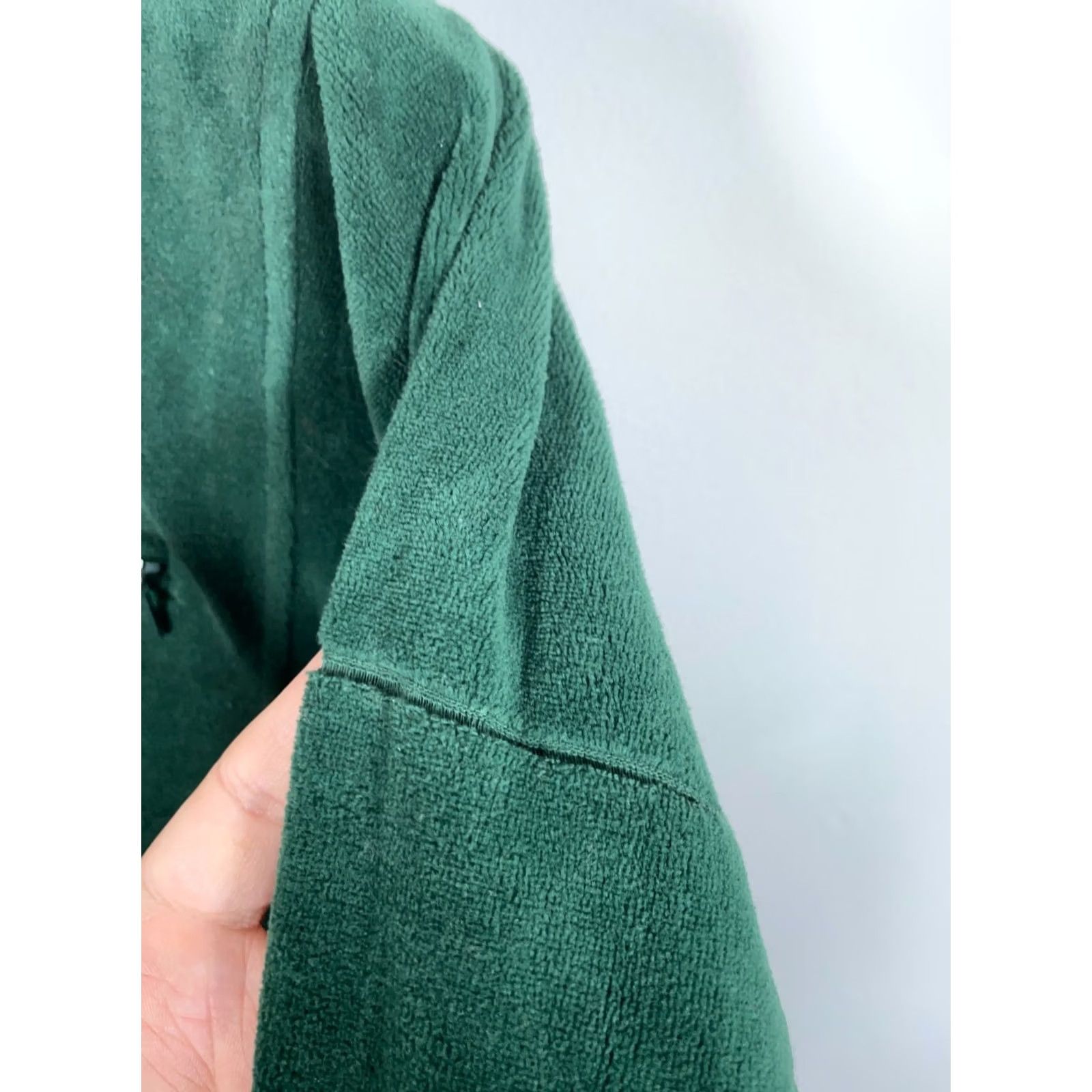 Velour Probe Velour Polo Shirt Mens M Dark Green 80s Long Sleeve Retro VTG Vintage Velour Collared Snap Button Pullover Casual Shirt Size US M / EU 48-50 / 2 - 4 Thumbnail
