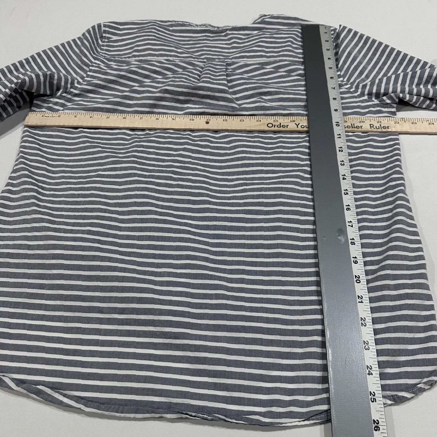 Vintage GH Bass Blouse Womens XL Gray White Striped Tunic V Neck Pockets Roll Tab Casual Size XL / US 12-14 / IT 48-50 - 4 Thumbnail