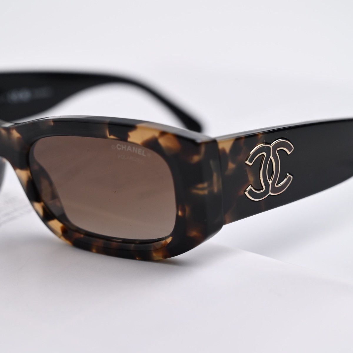 Chanel CHANEL 0CH5525 1770S9 SUNGLASSES Size ONE SIZE - 3 Thumbnail