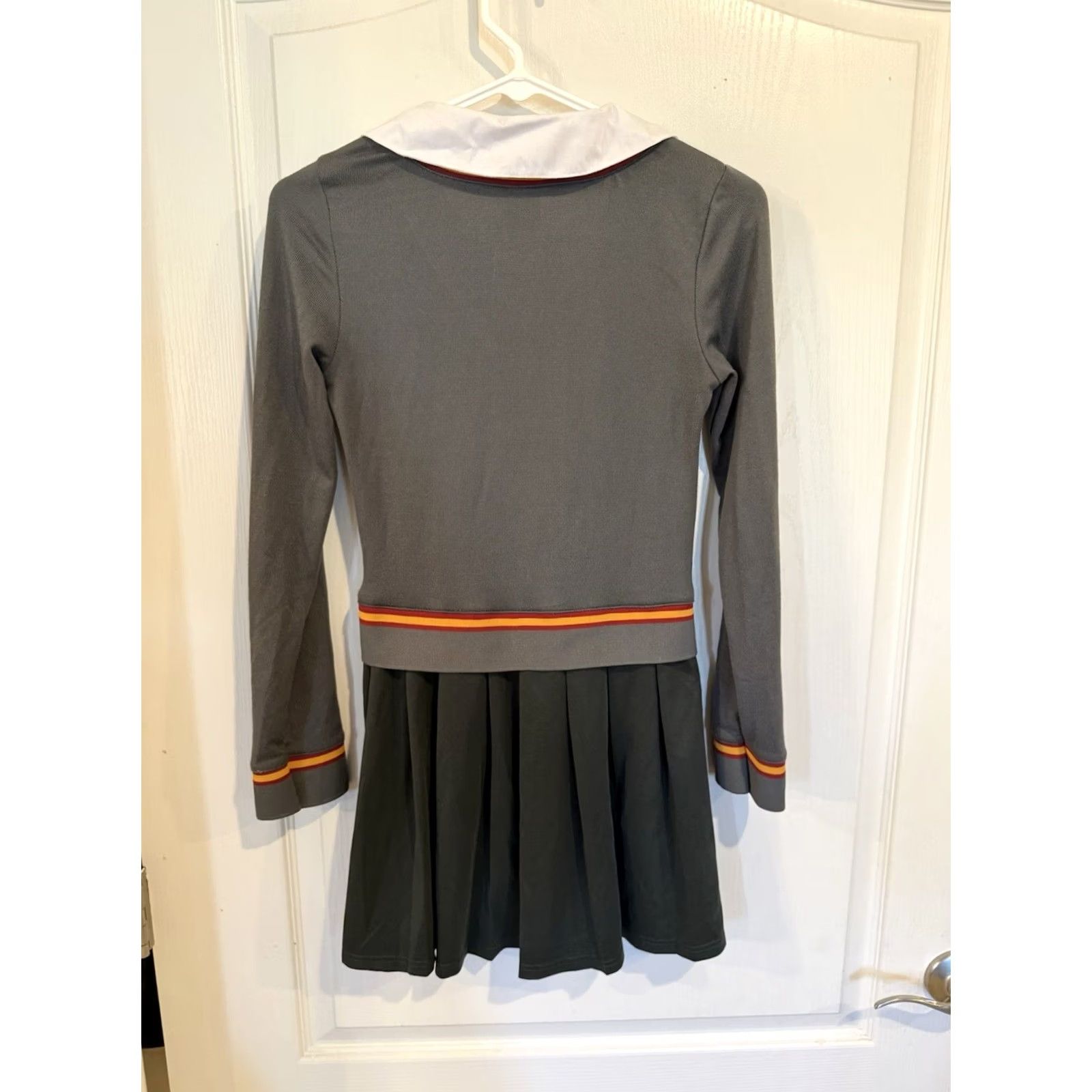 ESPIRIT Spirit Halloween Harry Potter Gryffindor Hermione Dress Girls L Gray Costume Size ONE SIZE - 3 Thumbnail