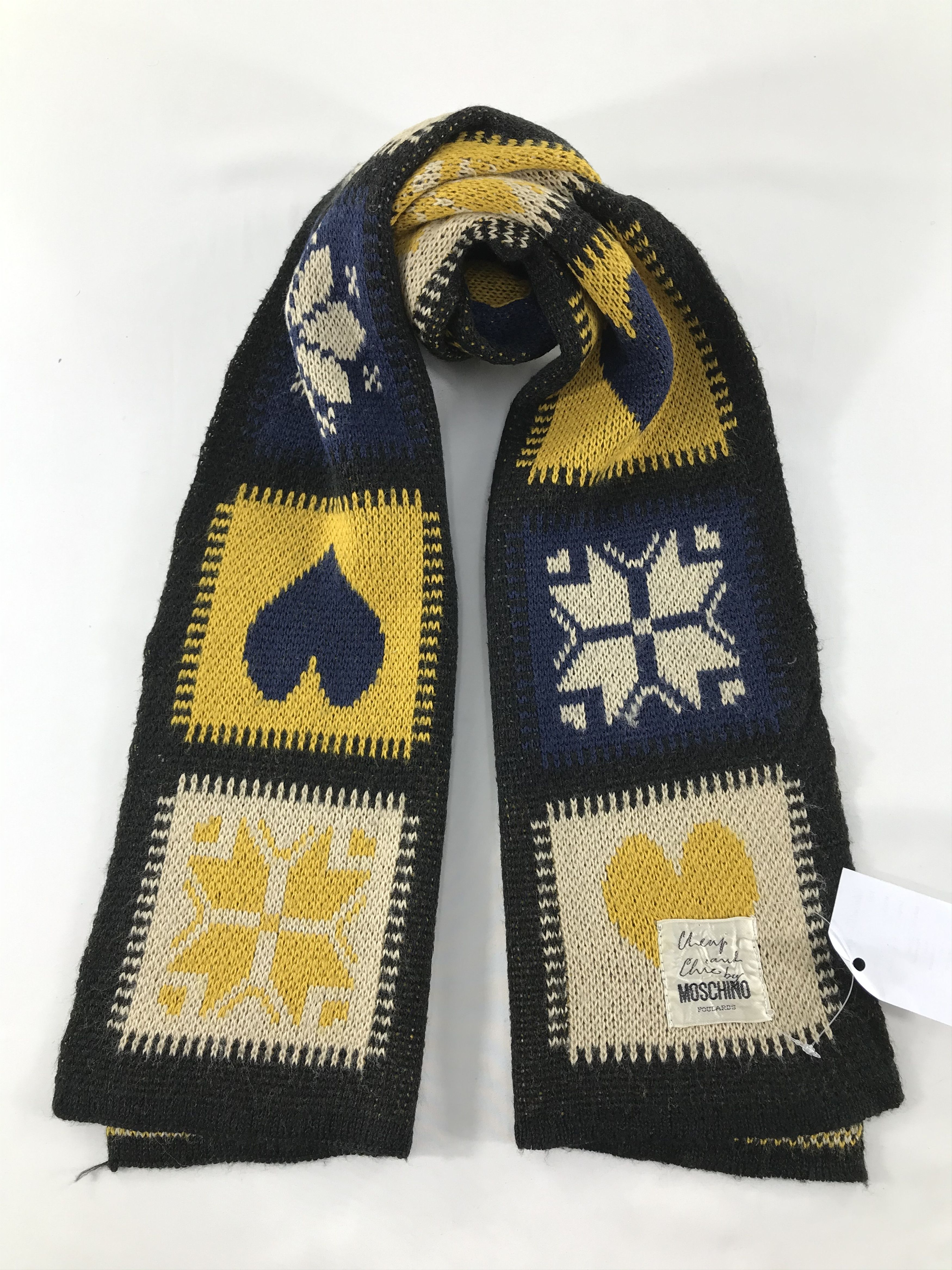 Moschino Vintage Moschino Scarf/Muffler/Neckwear MF1547 Size ONE SIZE - 1 Thumbnail
