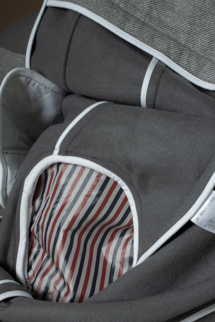 Thom Browne Thom Browne, striped wool coat in grey Size US L / EU 52-54 / 3 - 9 Thumbnail