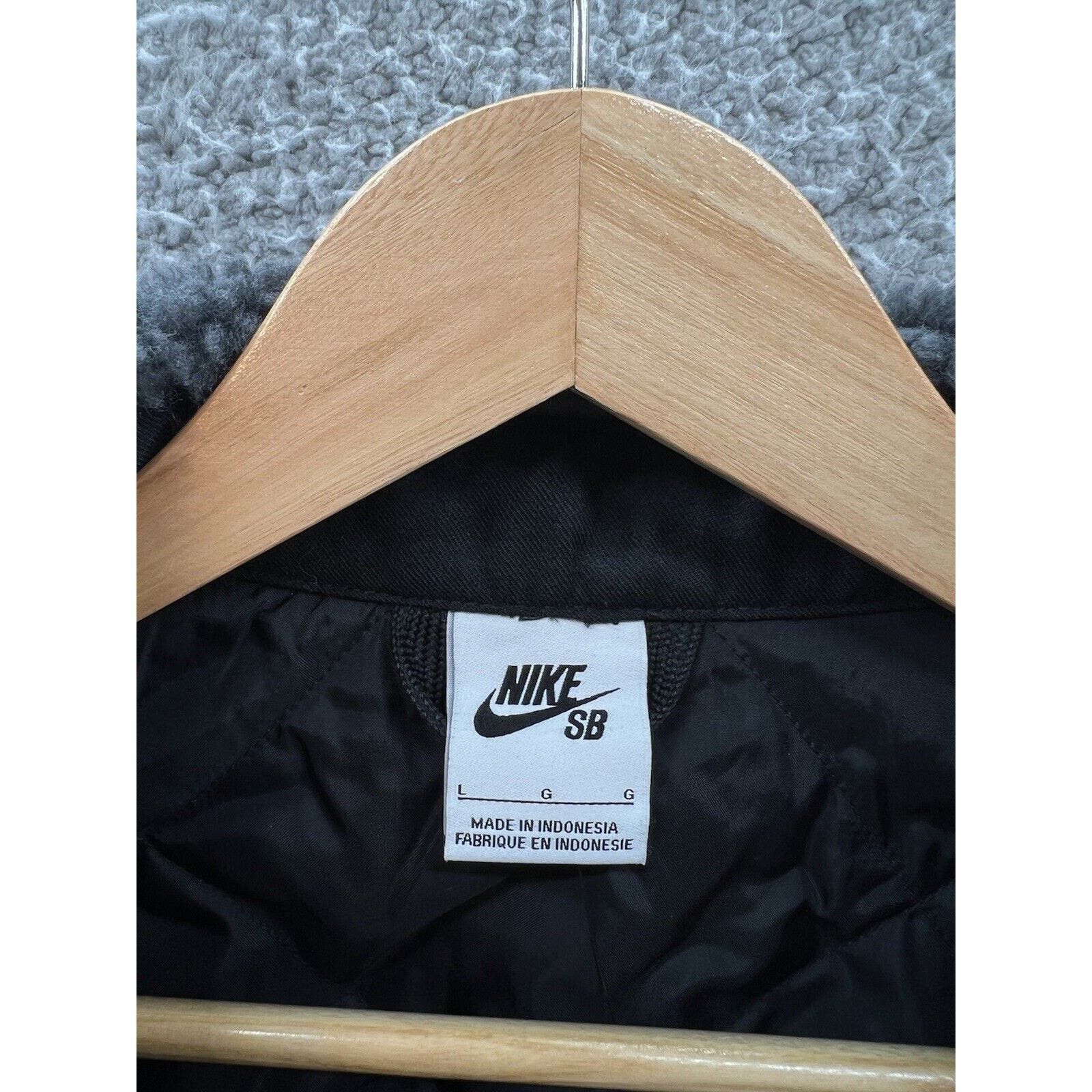 Nike Nike SB Padded Flannel Skate Jacket Size Large FQ0512-010 Size US L / EU 52-54 / 3 - 3 Thumbnail