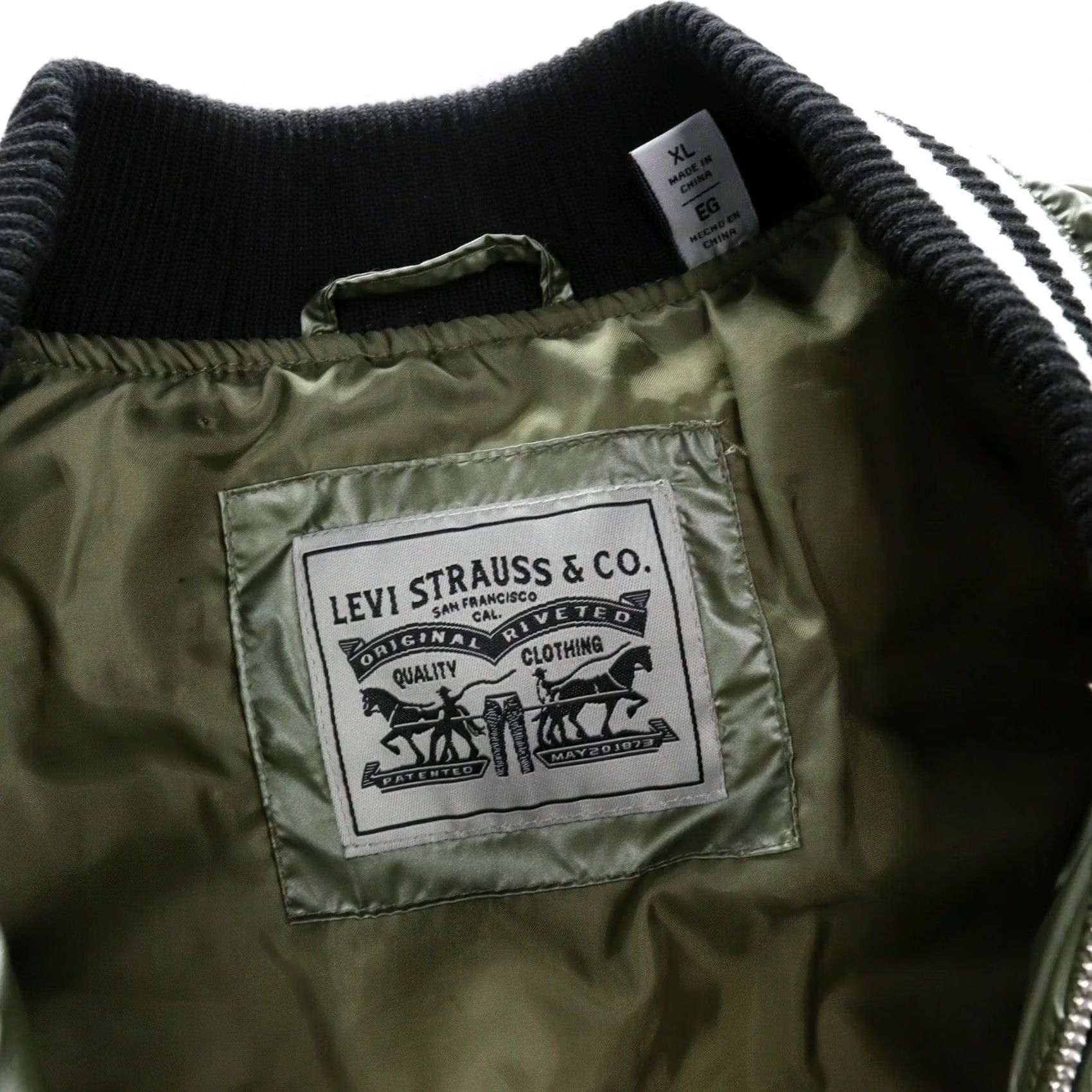 Levi's Levi's Women's Bomber Jacket Mixed Media Quilted Green Gray XL Linen? No, keep. Size XL / US 12-14 / IT 48-50 - 3 Thumbnail