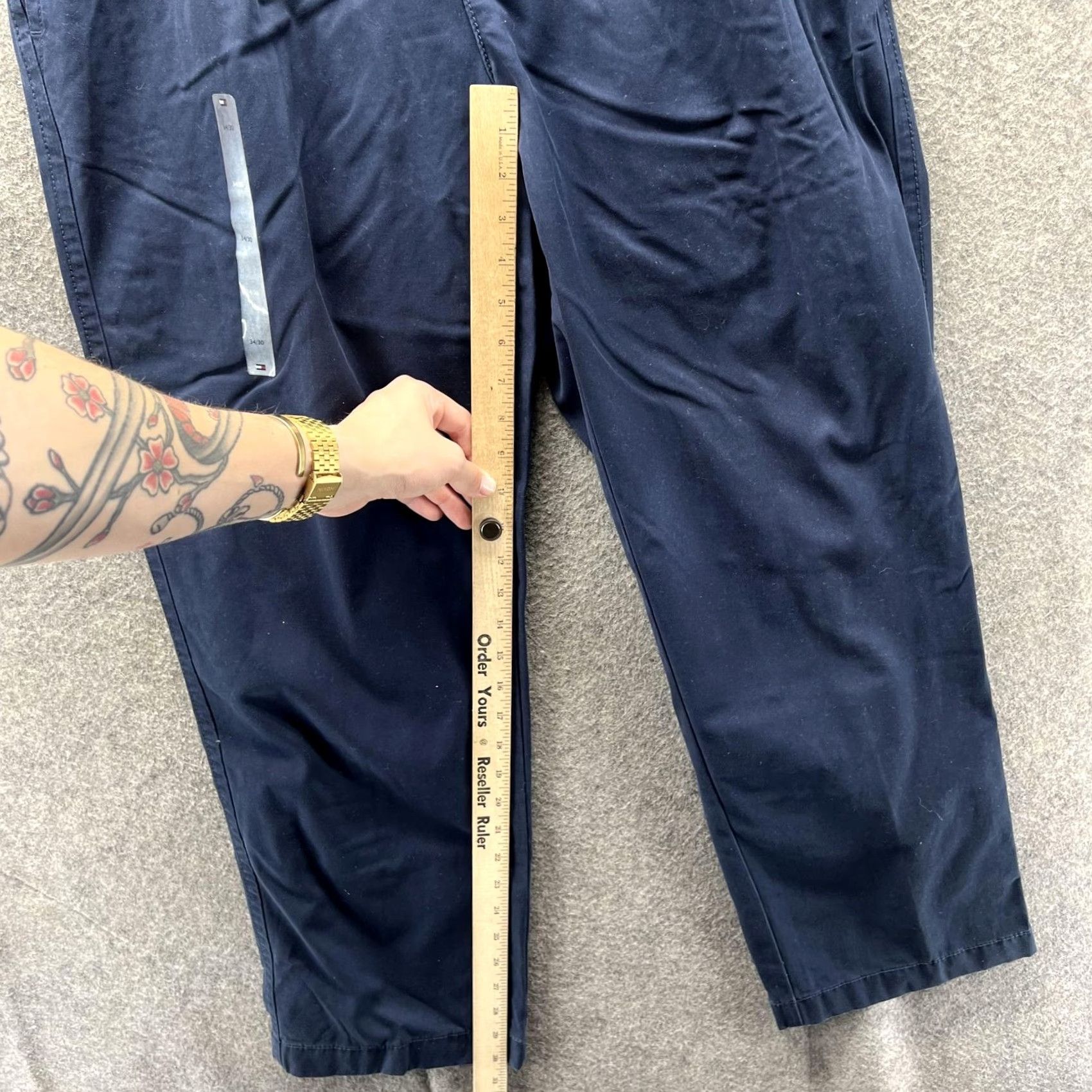 Tommy Hilfiger Tommy Hilfiger Pants Mens 34x30 Navy Pleated Chino Dress Slacks Cotton Size US 34 / EU 50 - 7 Thumbnail