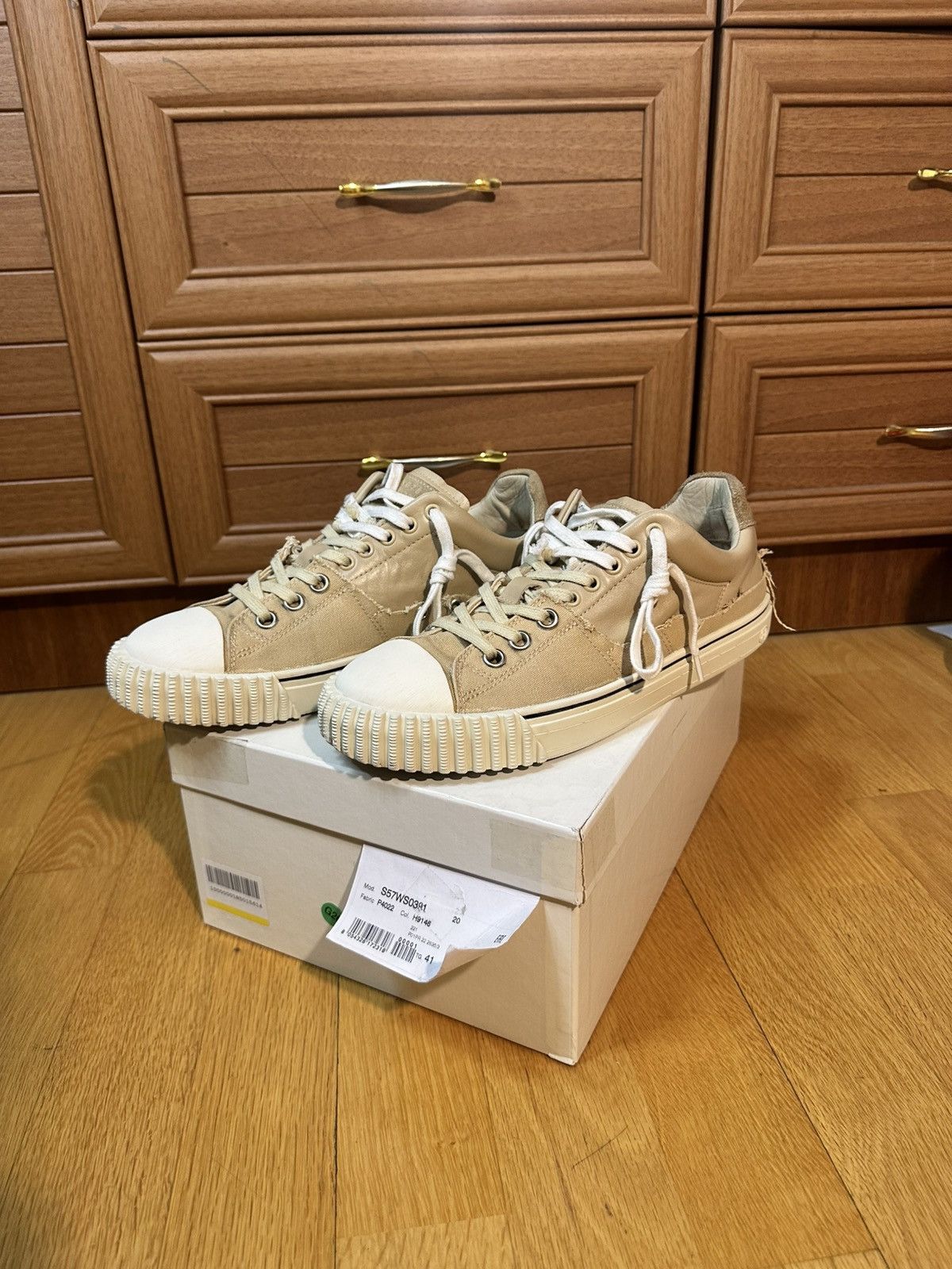 Maison Margiela Maison Margiela Evolution Low Distressed Sneakers Beige Size US 8 / EU 41 - 1 Thumbnail