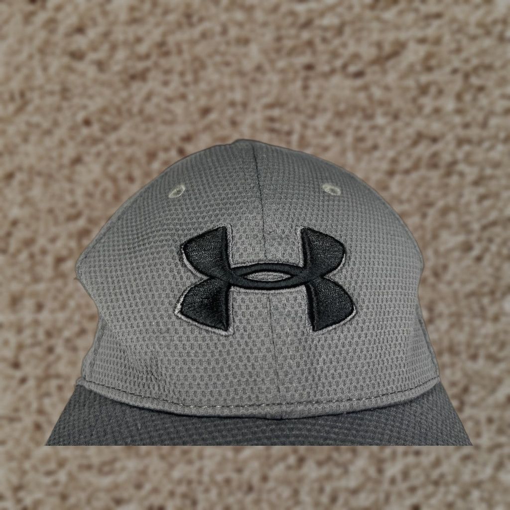 Under Armour Under Armour Hat Cap Fitted XL Gray Polyester Outdoors Camp Hike Men Baseball Cap Adult Black Outdoor Sports Casual Travel Size ONE SIZE - 1 Thumbnail
