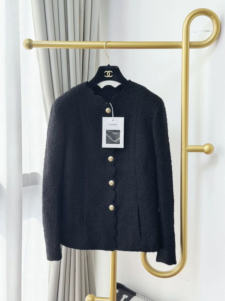 Chanel Chanel 20FW Equestrian Series Black Wave Collar Long Sleev Size XXS / US 00 / IT 34 - 1 Thumbnail