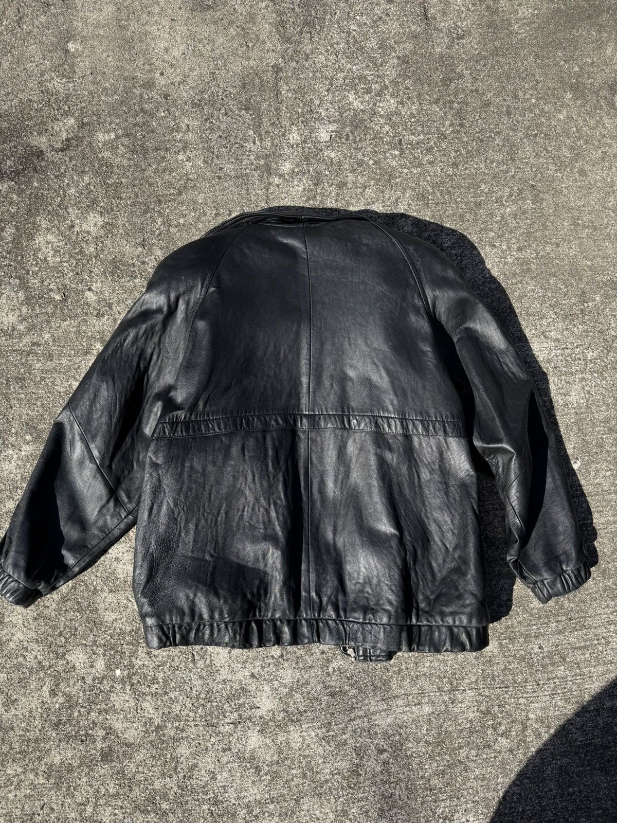 Vintage Vintage Black leather Jacket. Size US L / EU 52-54 / 3 - 7 Thumbnail