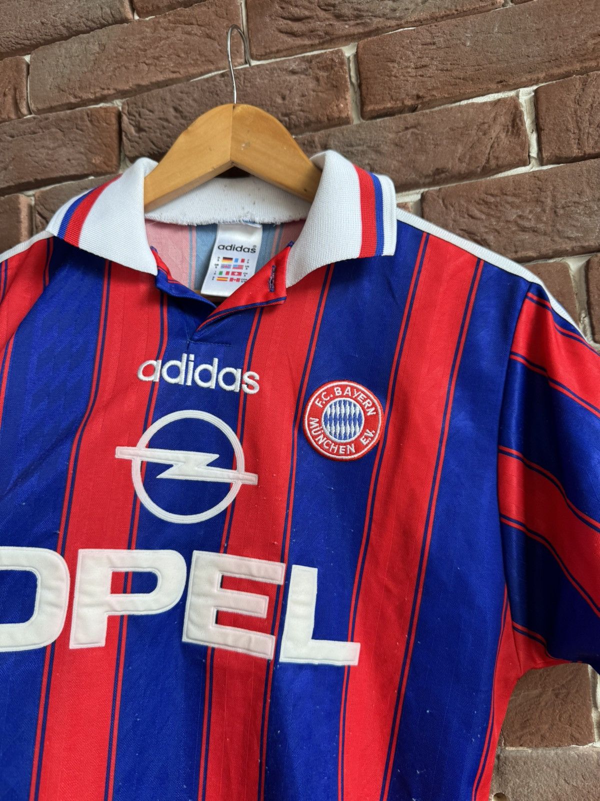 Vintage Rare Vintage 90s Adidas FC Bayern Munich Klinsmann Jersey Size US S / EU 44-46 / 1 - 8 Thumbnail